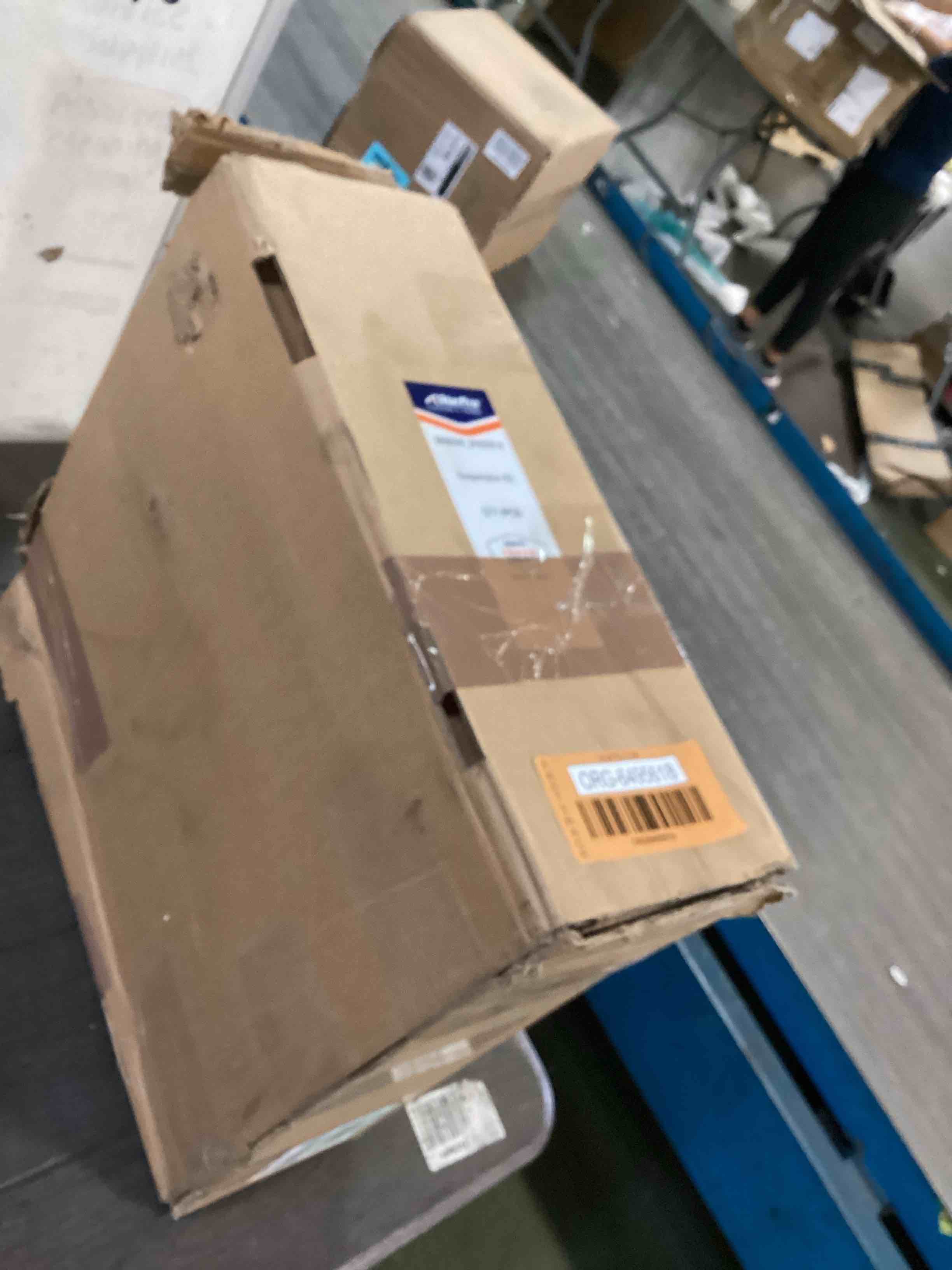 https://s3.amazonaws.com/lotting-images-prod/bidfta/ORG6495618_1717528850100.jpeg