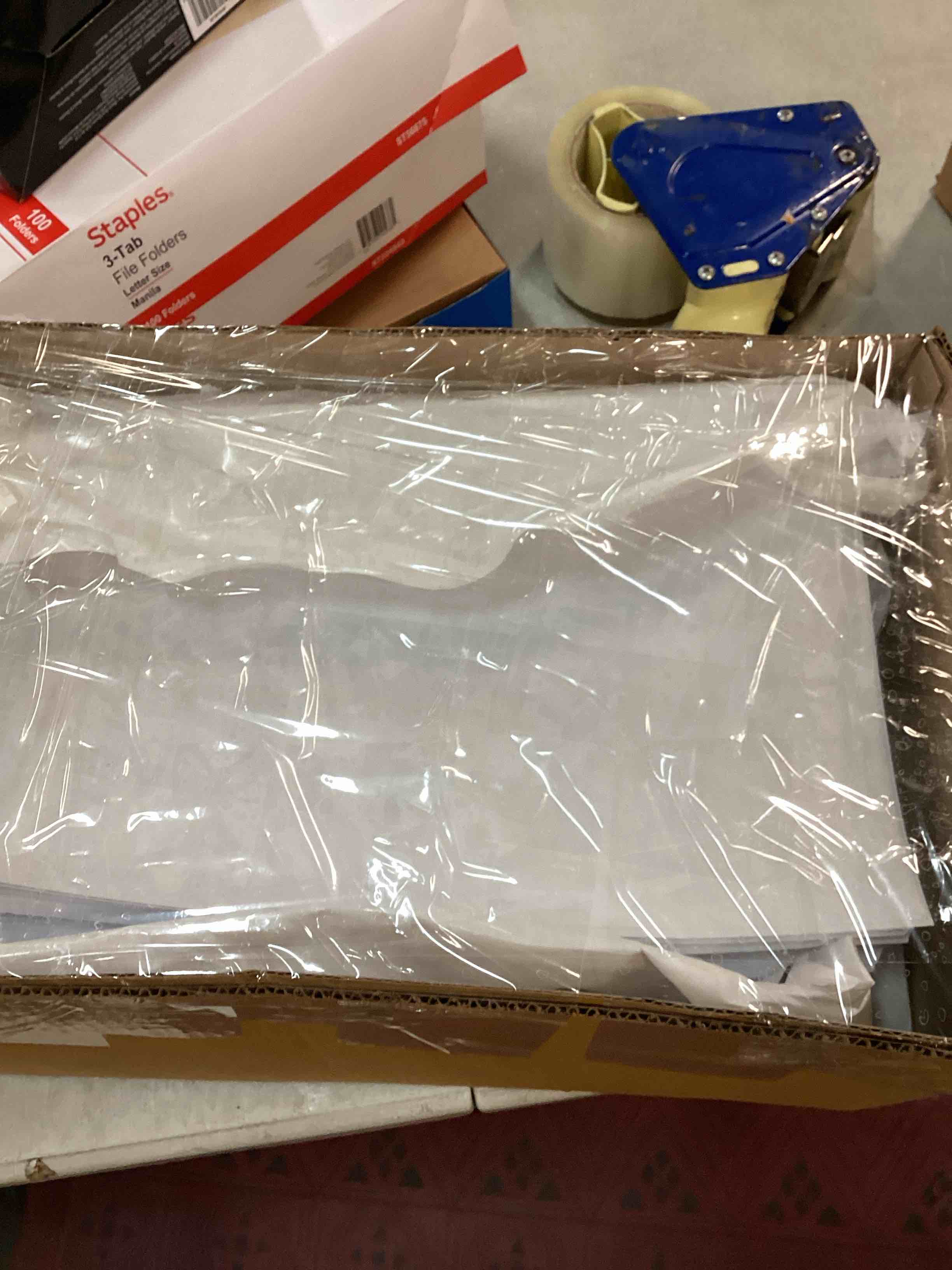 Assorted of variety of products for the maintenance and cleaning of office or home. (expiration date, brands and sizes may vary)