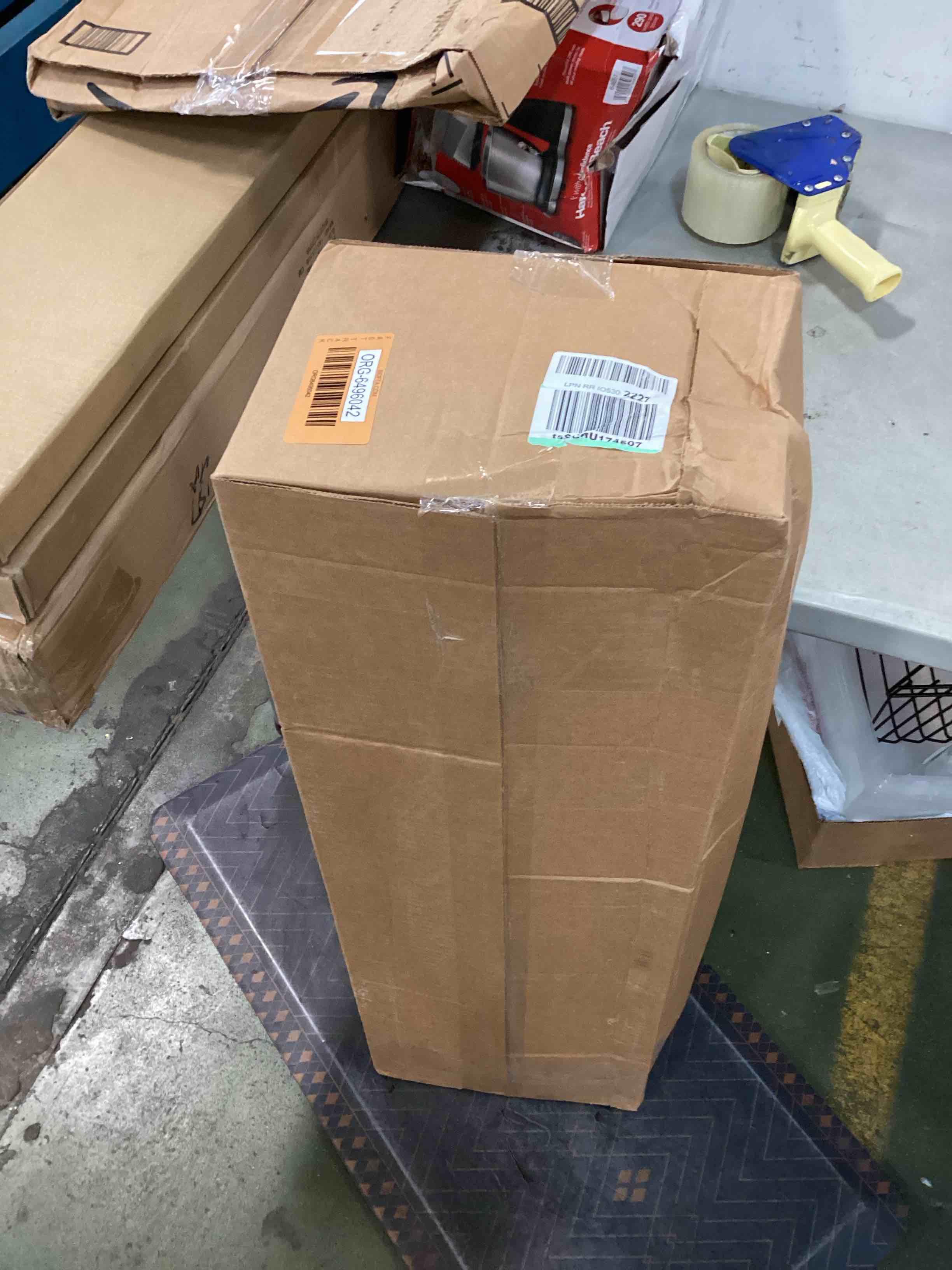 https://s3.amazonaws.com/lotting-images-prod/bidfta/ORG6496042_1717765183517.jpeg