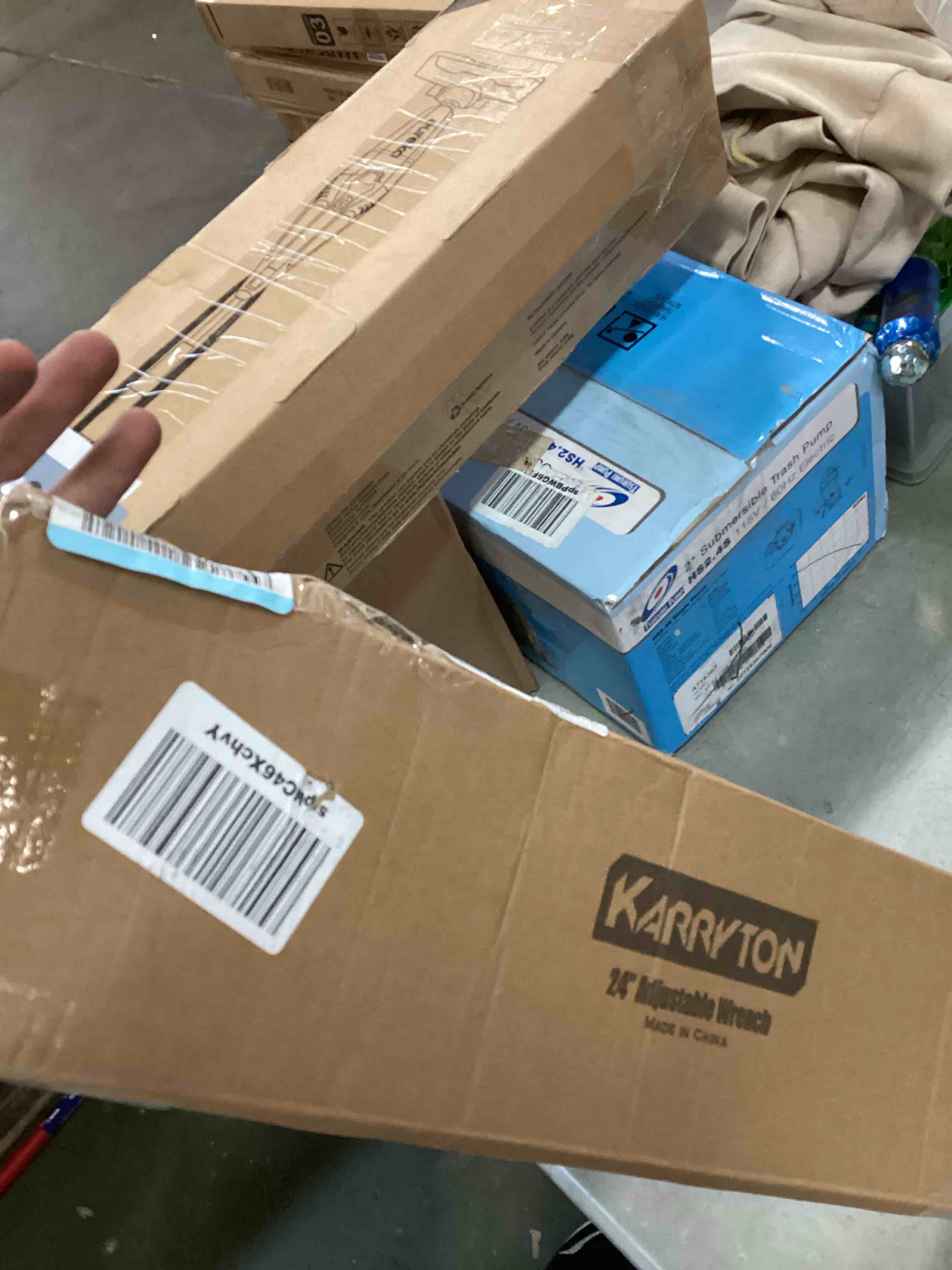 https://s3.amazonaws.com/lotting-images-prod/bidfta/ORG6496338_1717858362993.jpeg