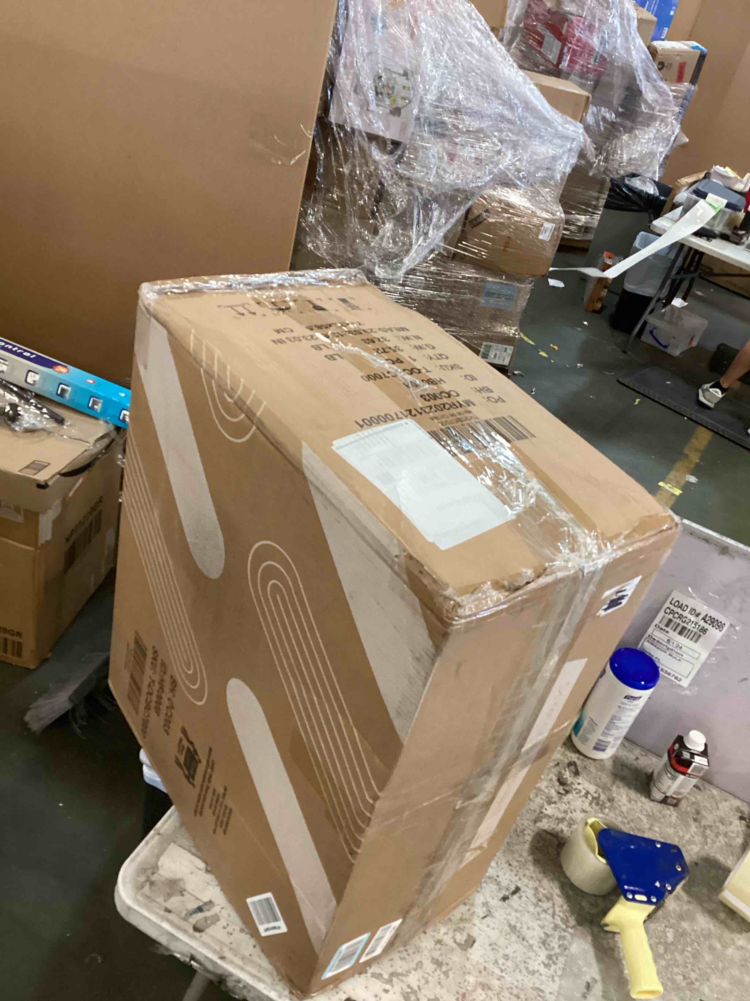 Black Big and High Back Office Chair, PU Leather Executive Computer Chair with Lumbar Support