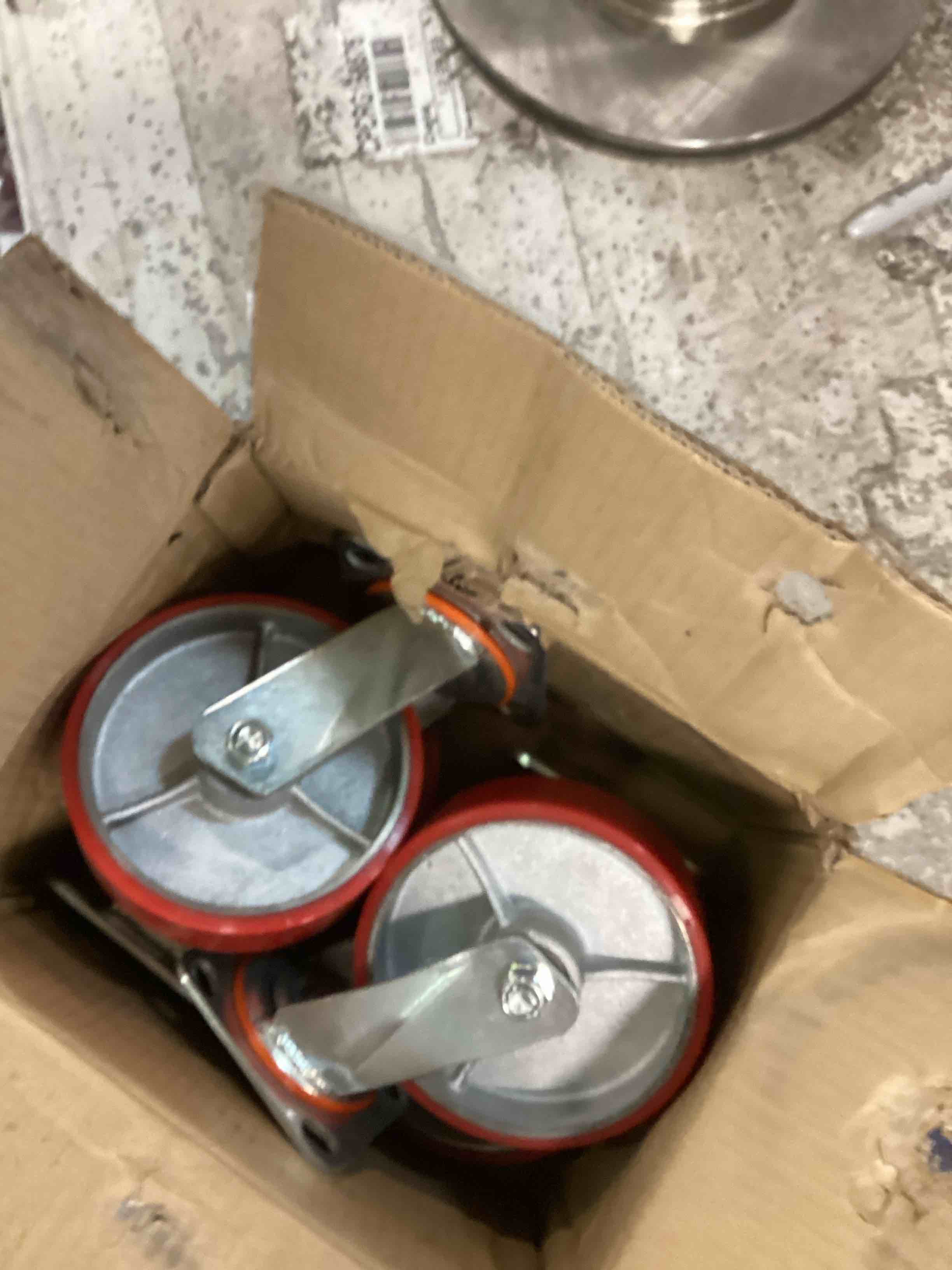https://s3.amazonaws.com/lotting-images-prod/bidfta/ORG6496431_1718034292672.jpeg