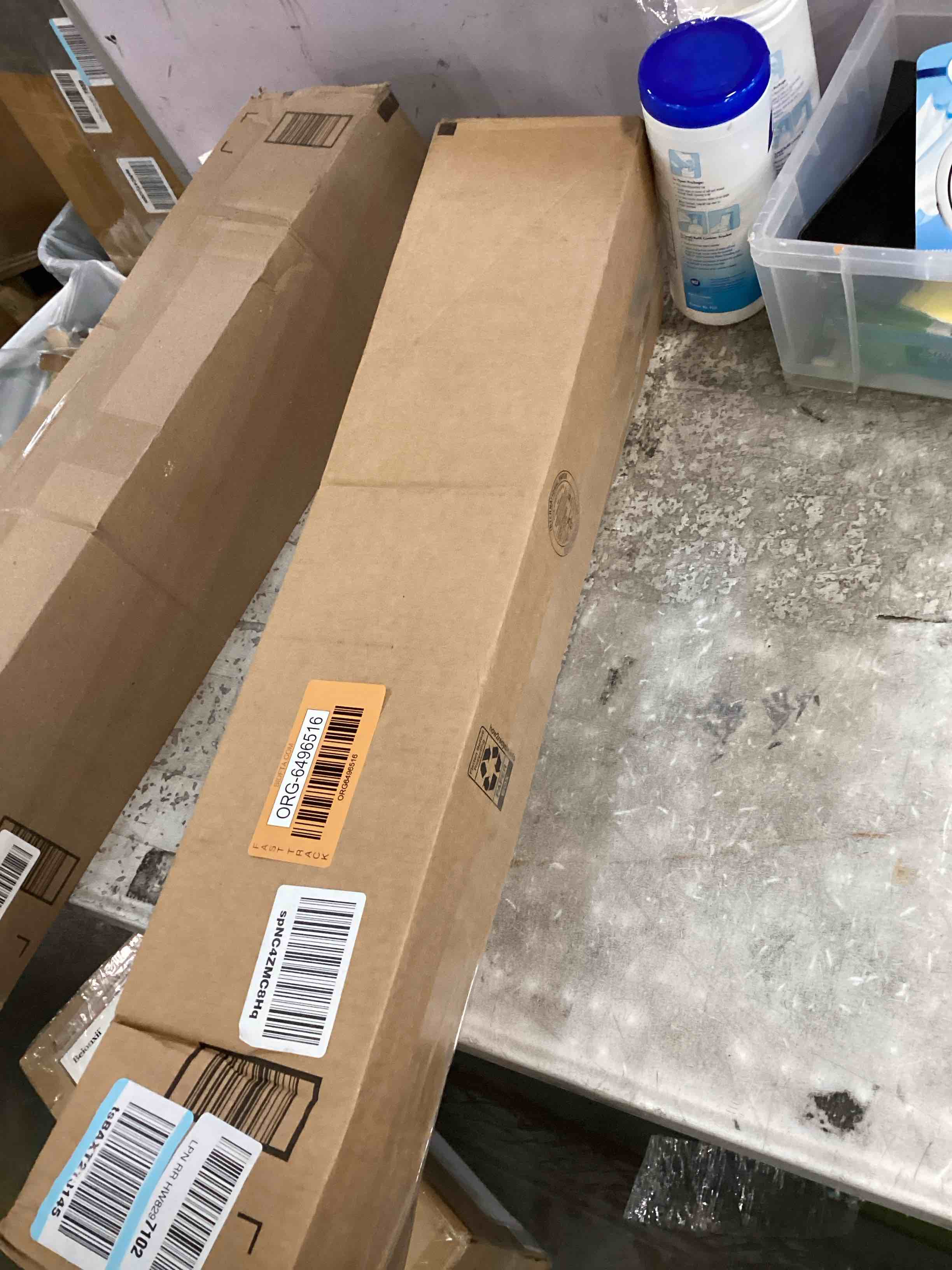 https://s3.amazonaws.com/lotting-images-prod/bidfta/ORG6496516_1718048570949.jpeg