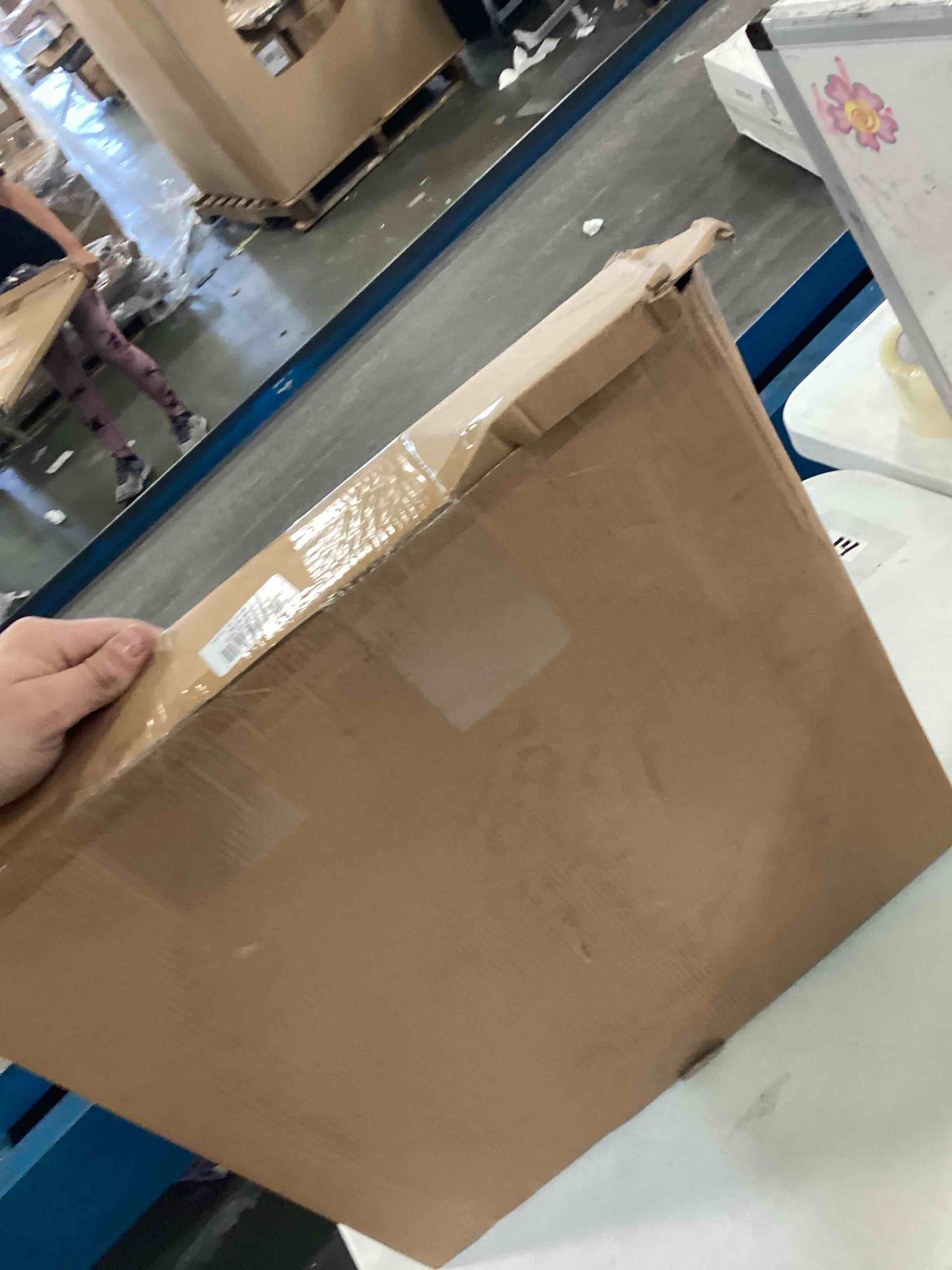 https://s3.amazonaws.com/lotting-images-prod/bidfta/ORG6496740_1718136797436.jpeg
