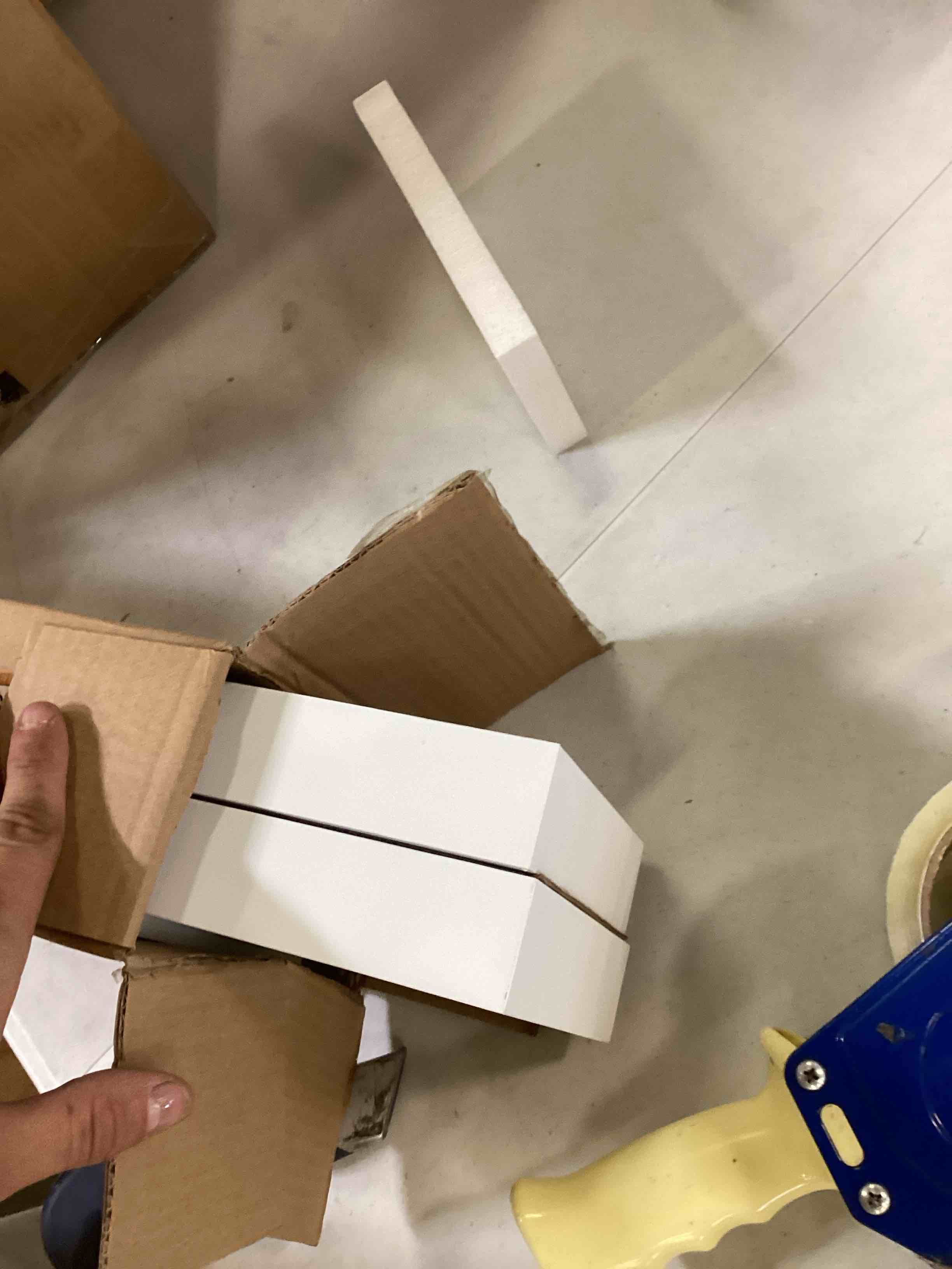 https://s3.amazonaws.com/lotting-images-prod/bidfta/ORG6496850_1718207818085.jpeg