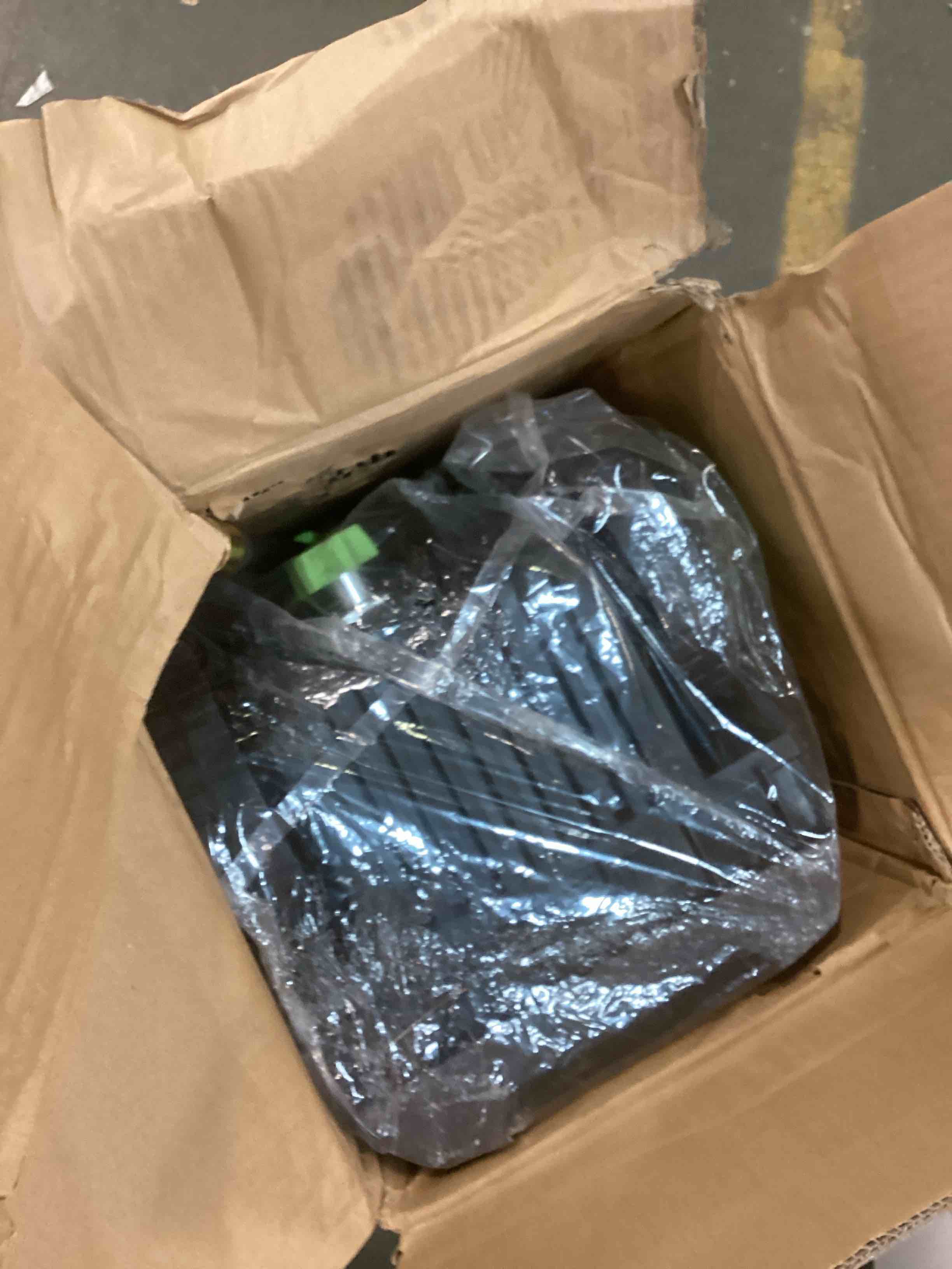 https://s3.amazonaws.com/lotting-images-prod/bidfta/ORG6497010_1717014008300.jpeg