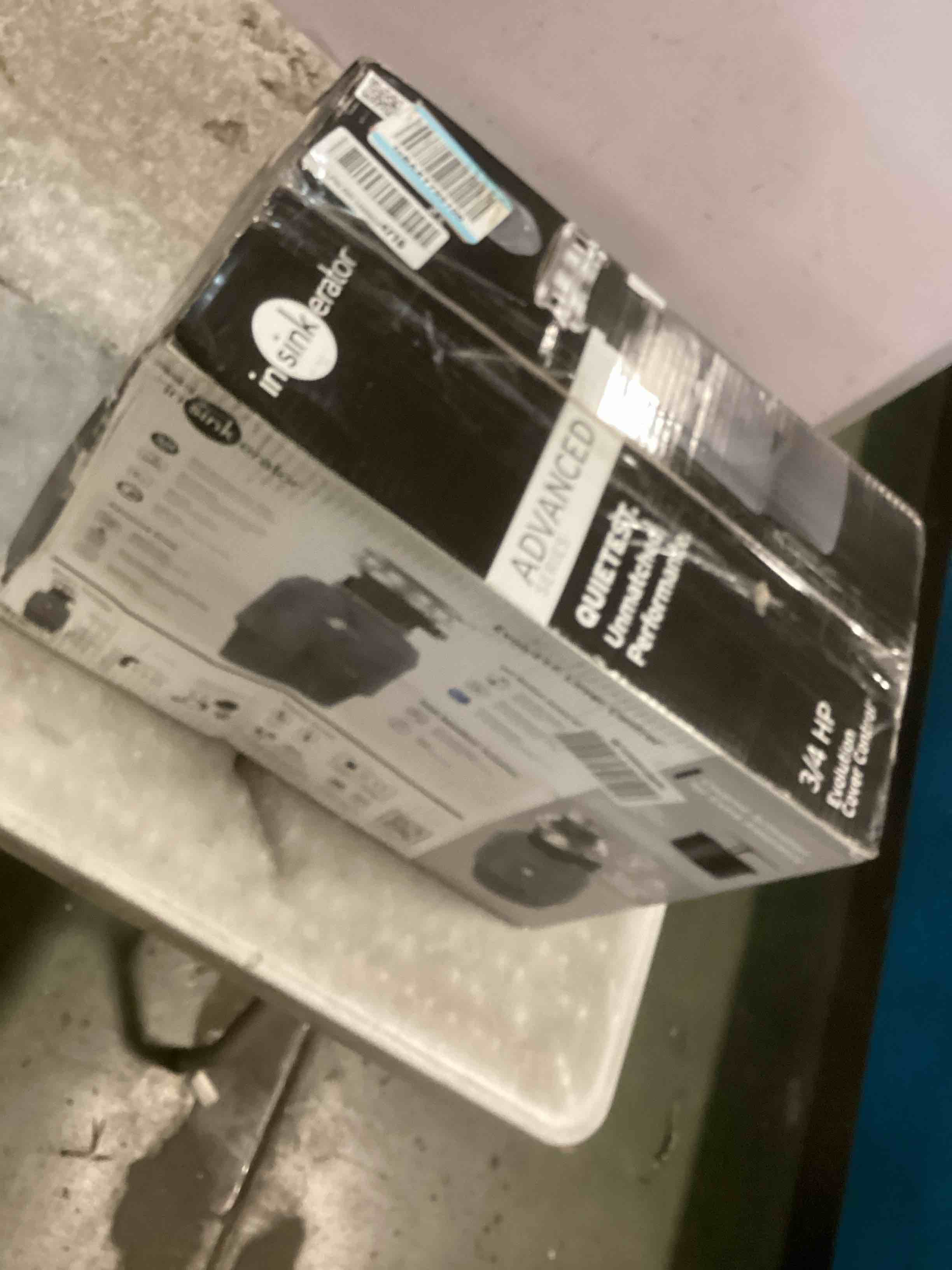 https://s3.amazonaws.com/lotting-images-prod/bidfta/ORG6497300_1717161240582.jpeg