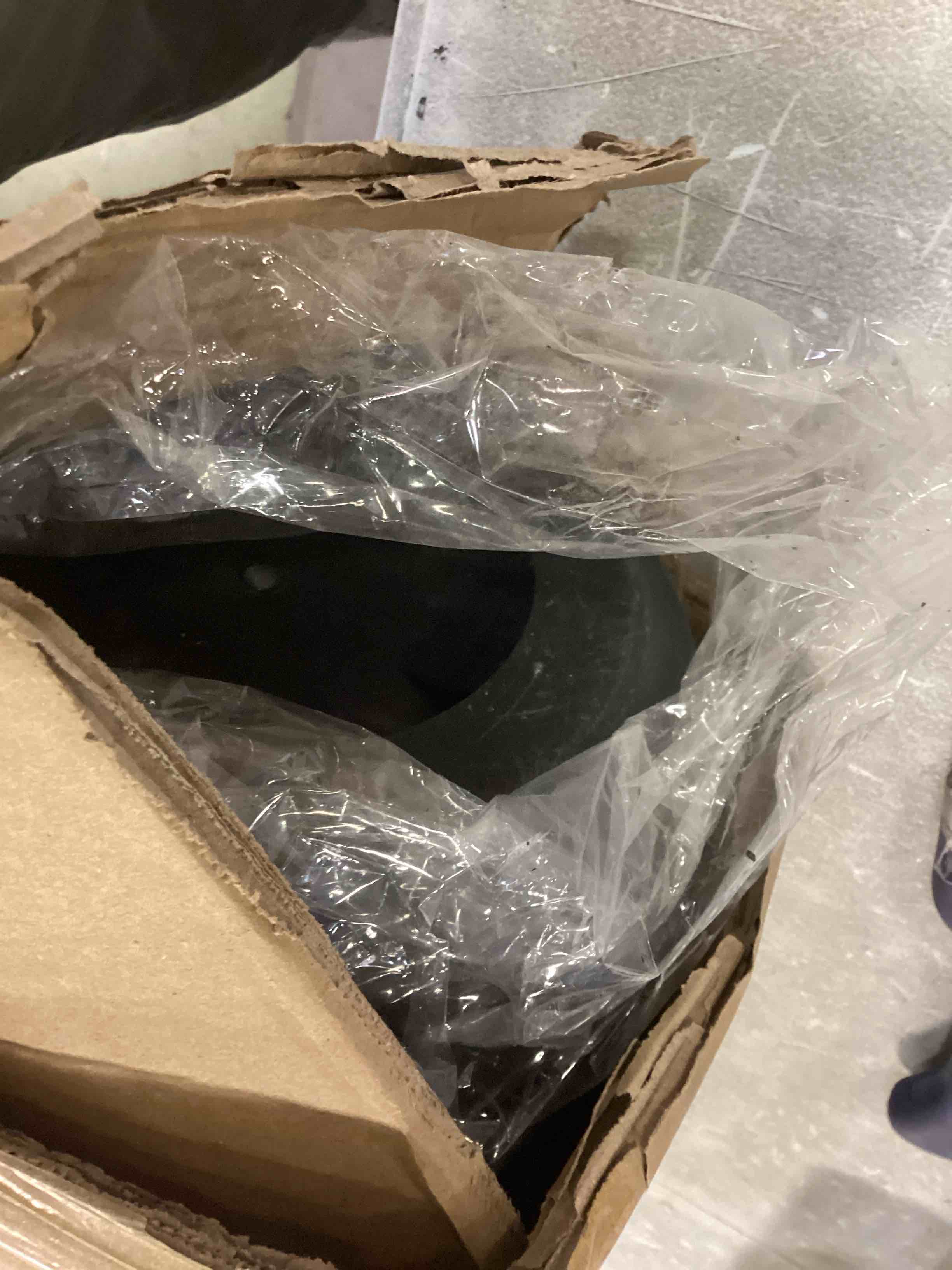 https://s3.amazonaws.com/lotting-images-prod/bidfta/ORG6498353_1717592828470.jpeg
