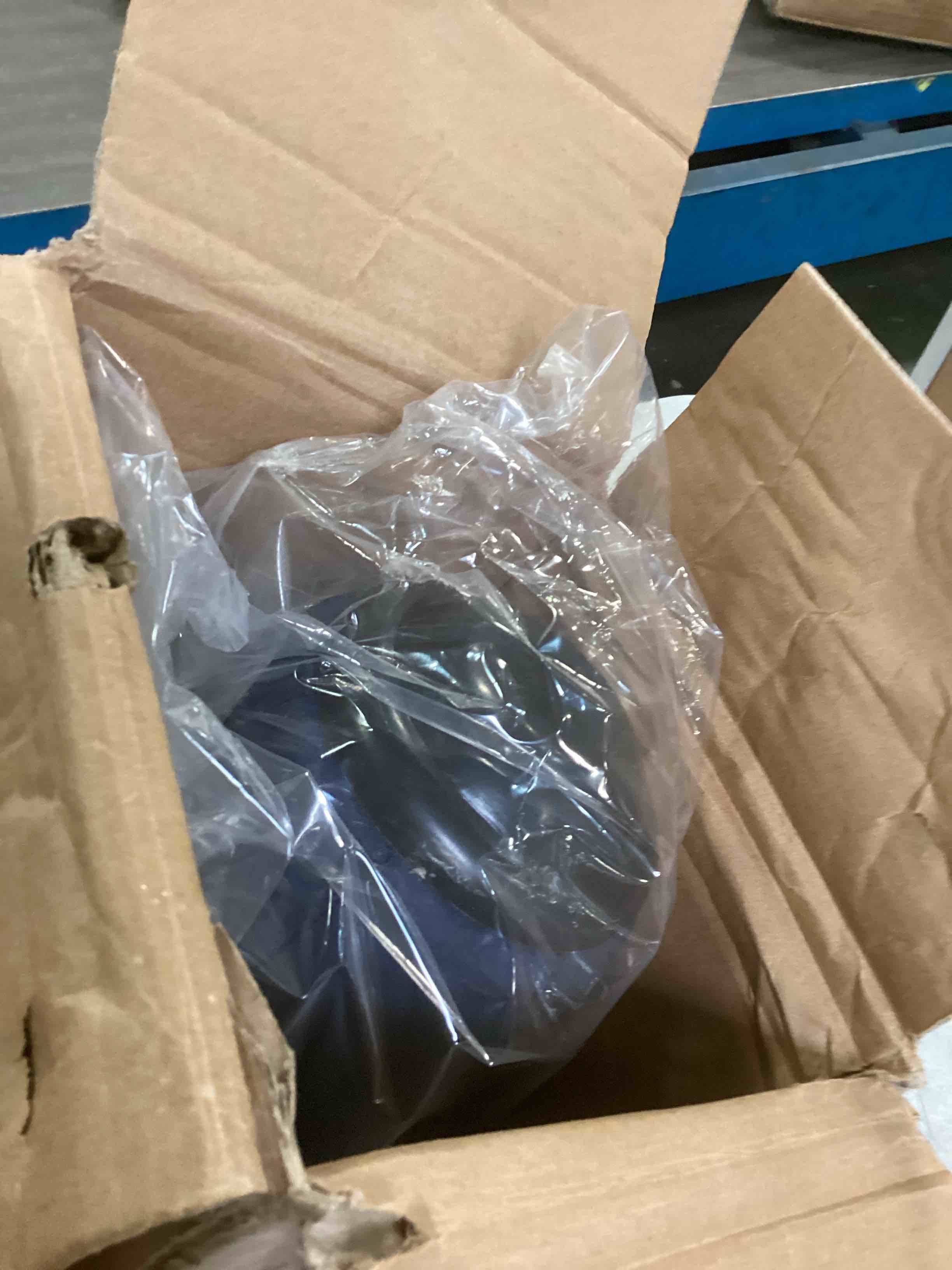 https://s3.amazonaws.com/lotting-images-prod/bidfta/ORG6498573_1717609133182.jpeg