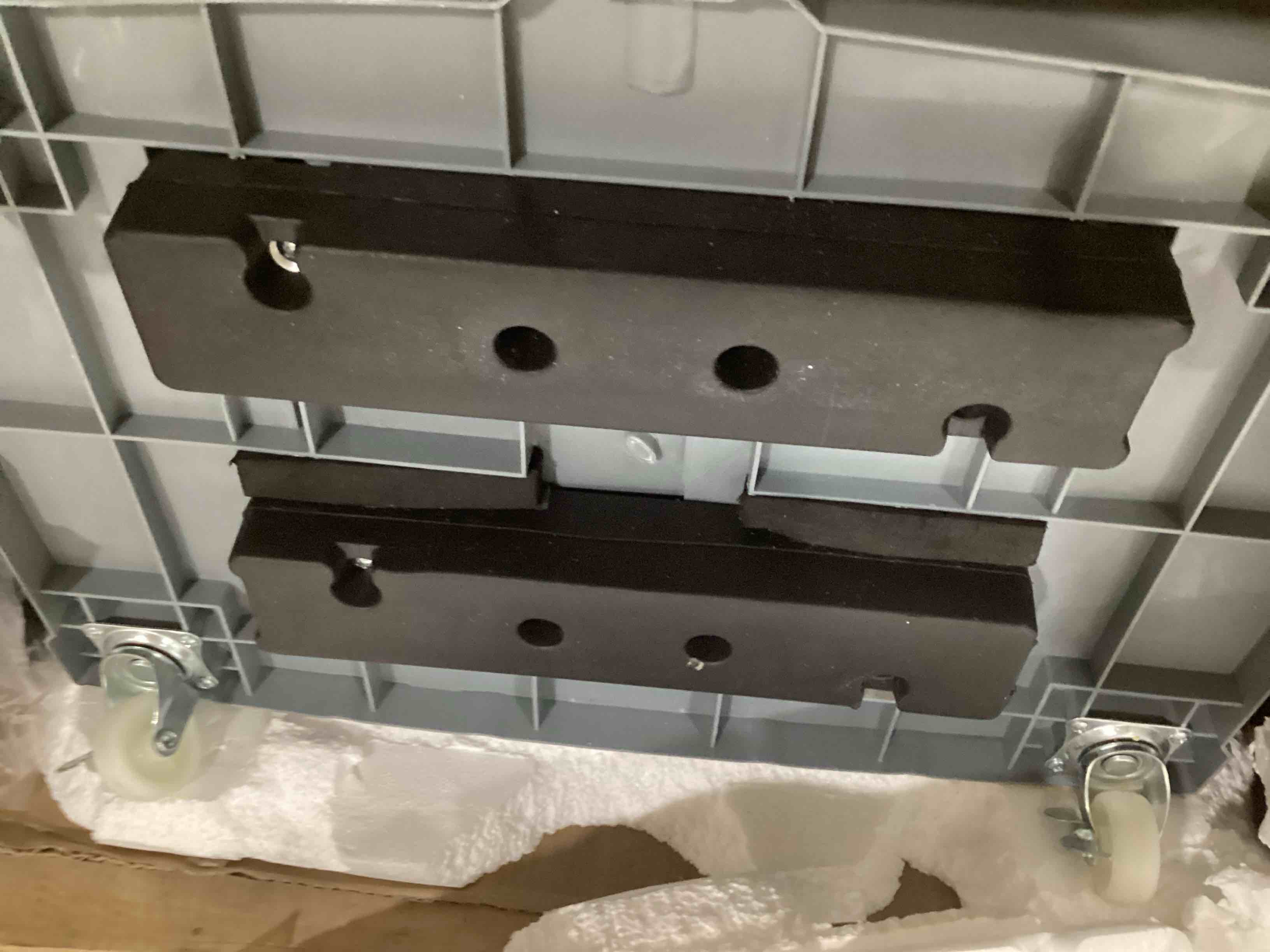 https://s3.amazonaws.com/lotting-images-prod/bidfta/ORG6501199_1721744417324.jpeg