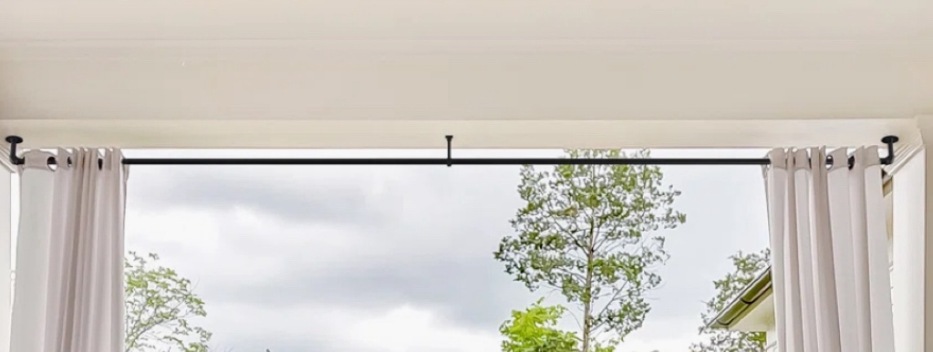Upper Vobster 1 Inch Adjustable Industrial Pipe Curtain Rod Indoor/Outdoor Ceiling or Wall Mount(incomplete missing pieces)