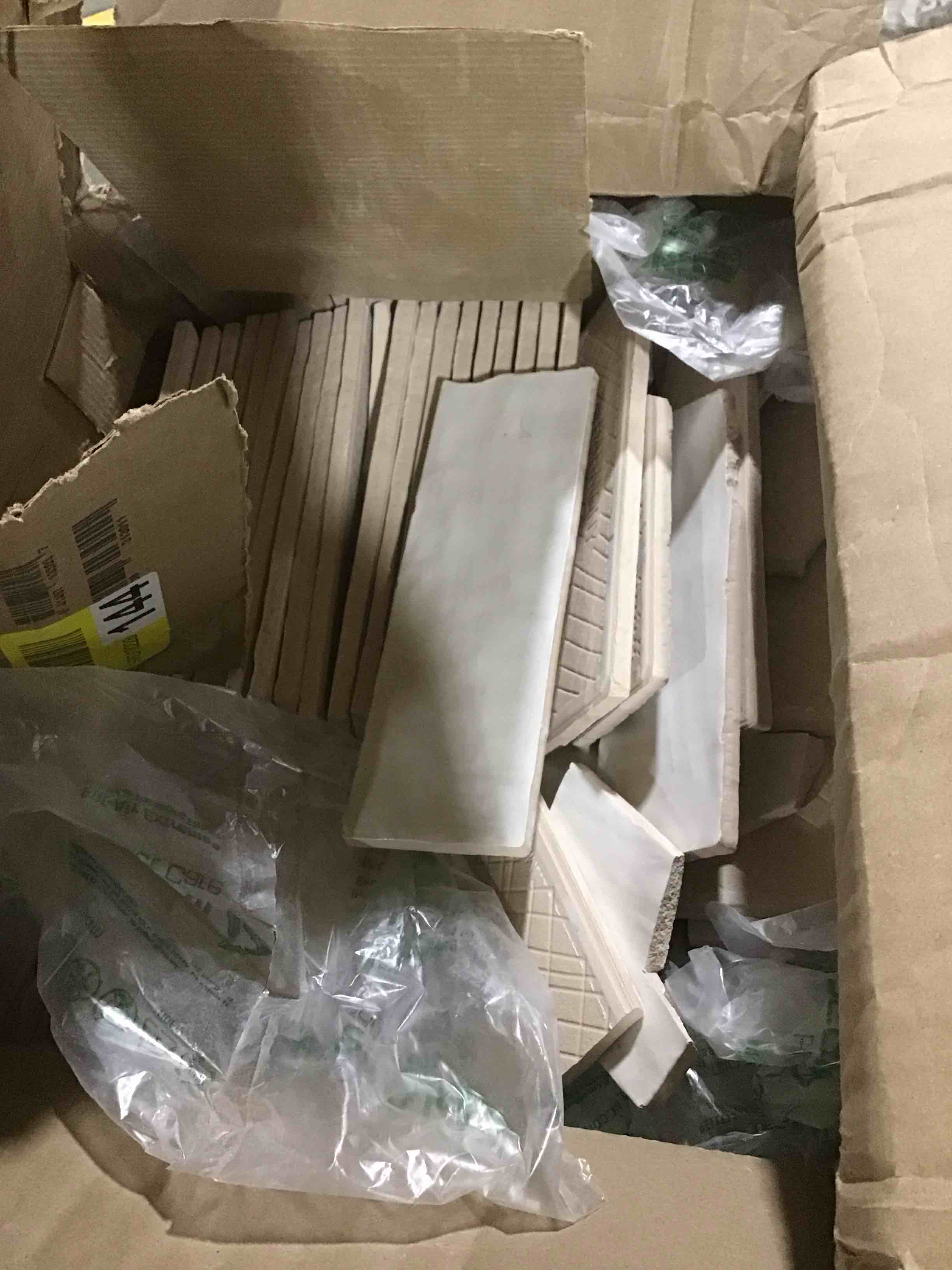https://s3.amazonaws.com/lotting-images-prod/bidfta/ORG6503351_1719933280429.jpeg