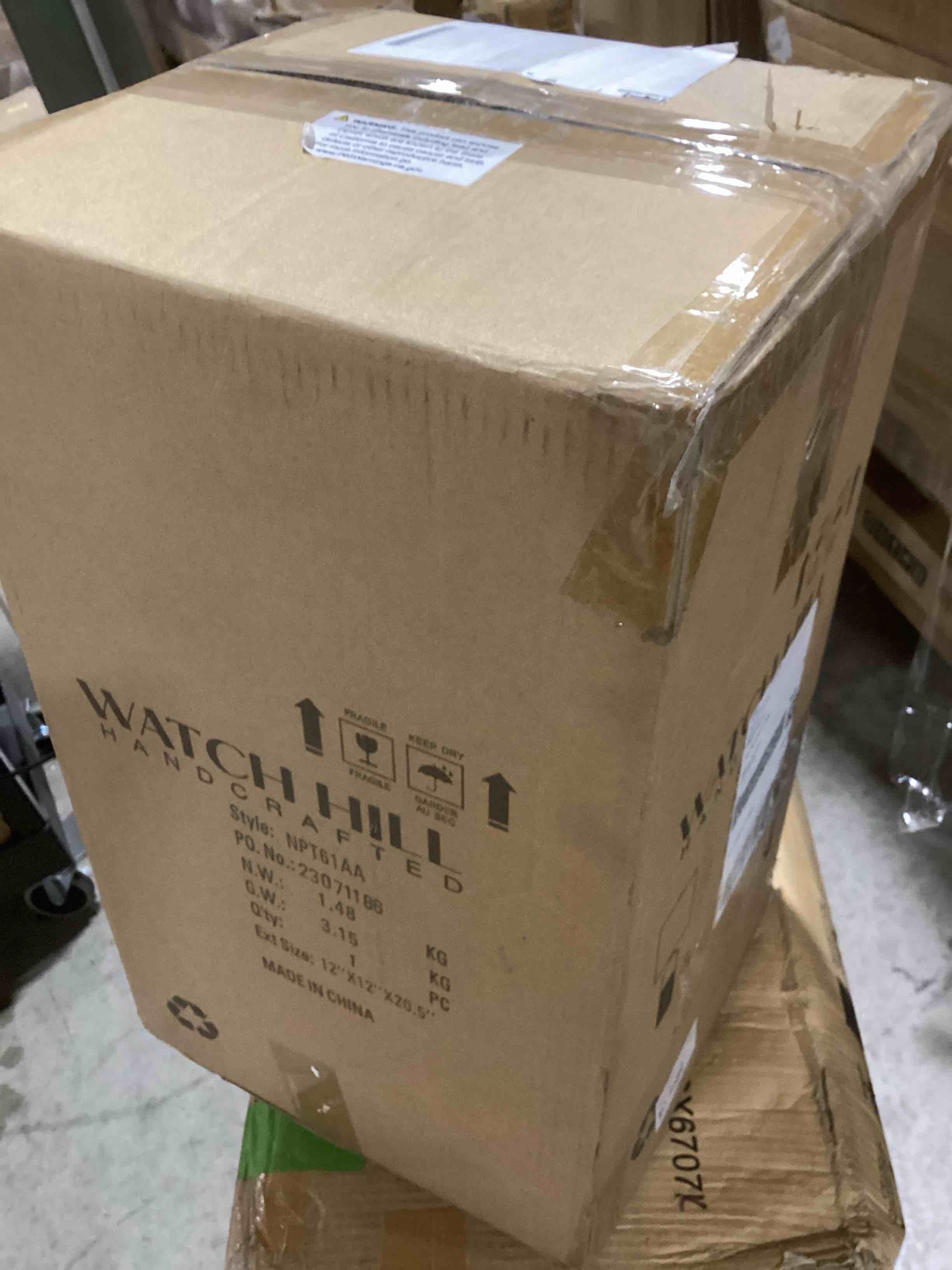 https://s3.amazonaws.com/lotting-images-prod/bidfta/ORG6504511_1719404827927.jpeg