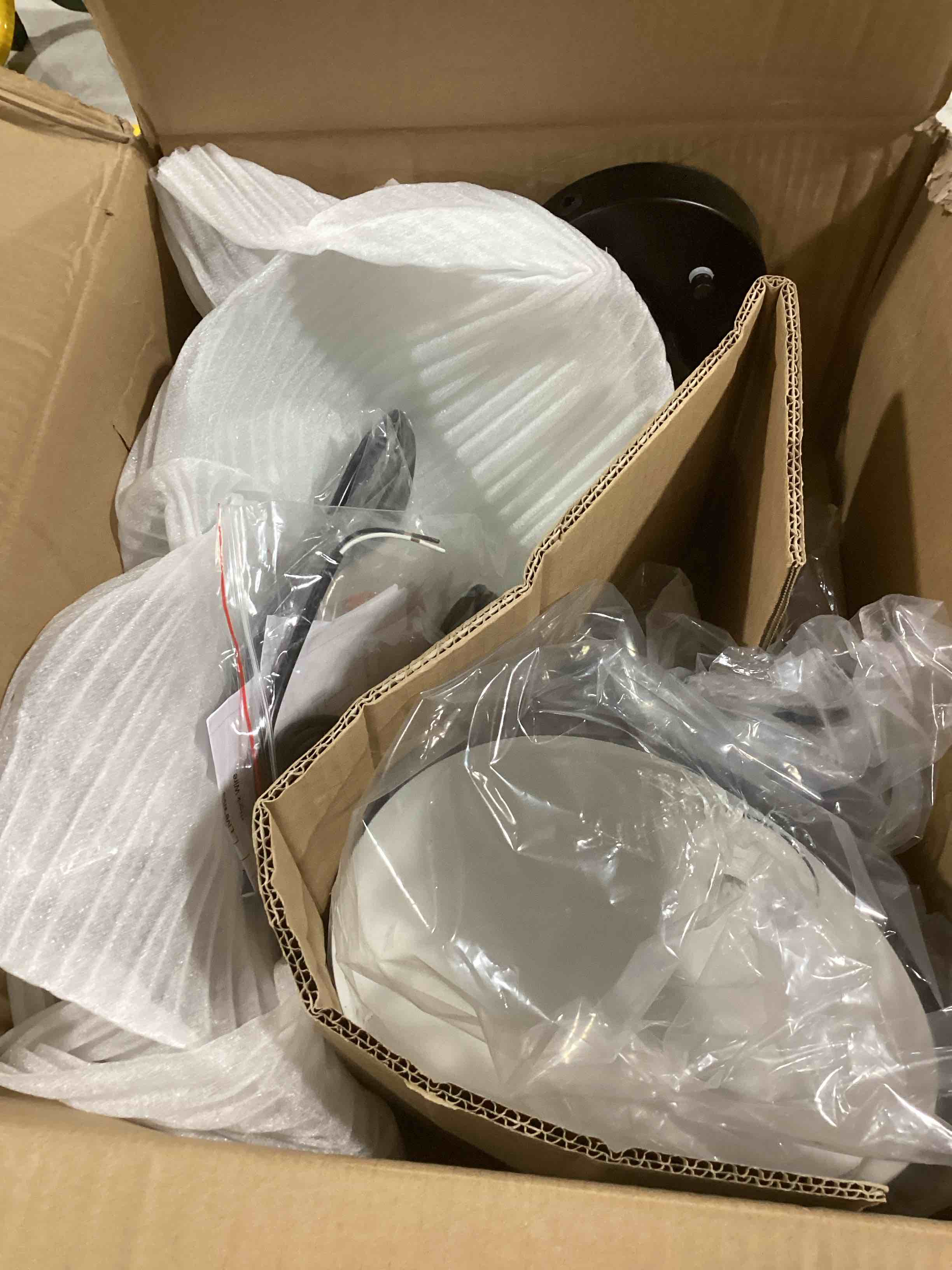 https://s3.amazonaws.com/lotting-images-prod/bidfta/ORG6505040_1719858451150.jpeg