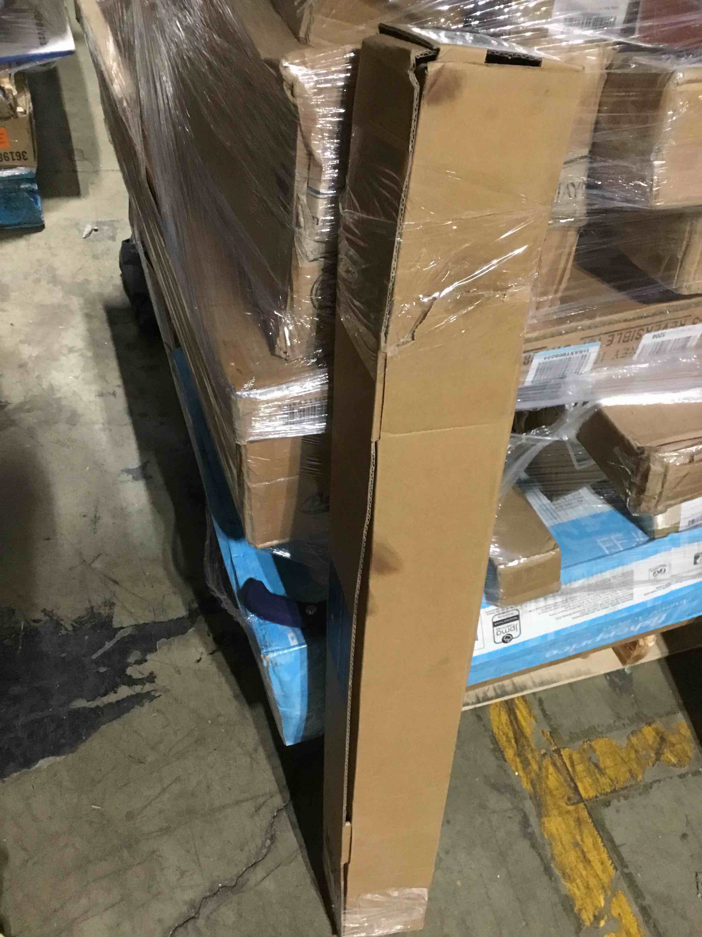 https://s3.amazonaws.com/lotting-images-prod/bidfta/ORG6512677_1721919129515.jpeg