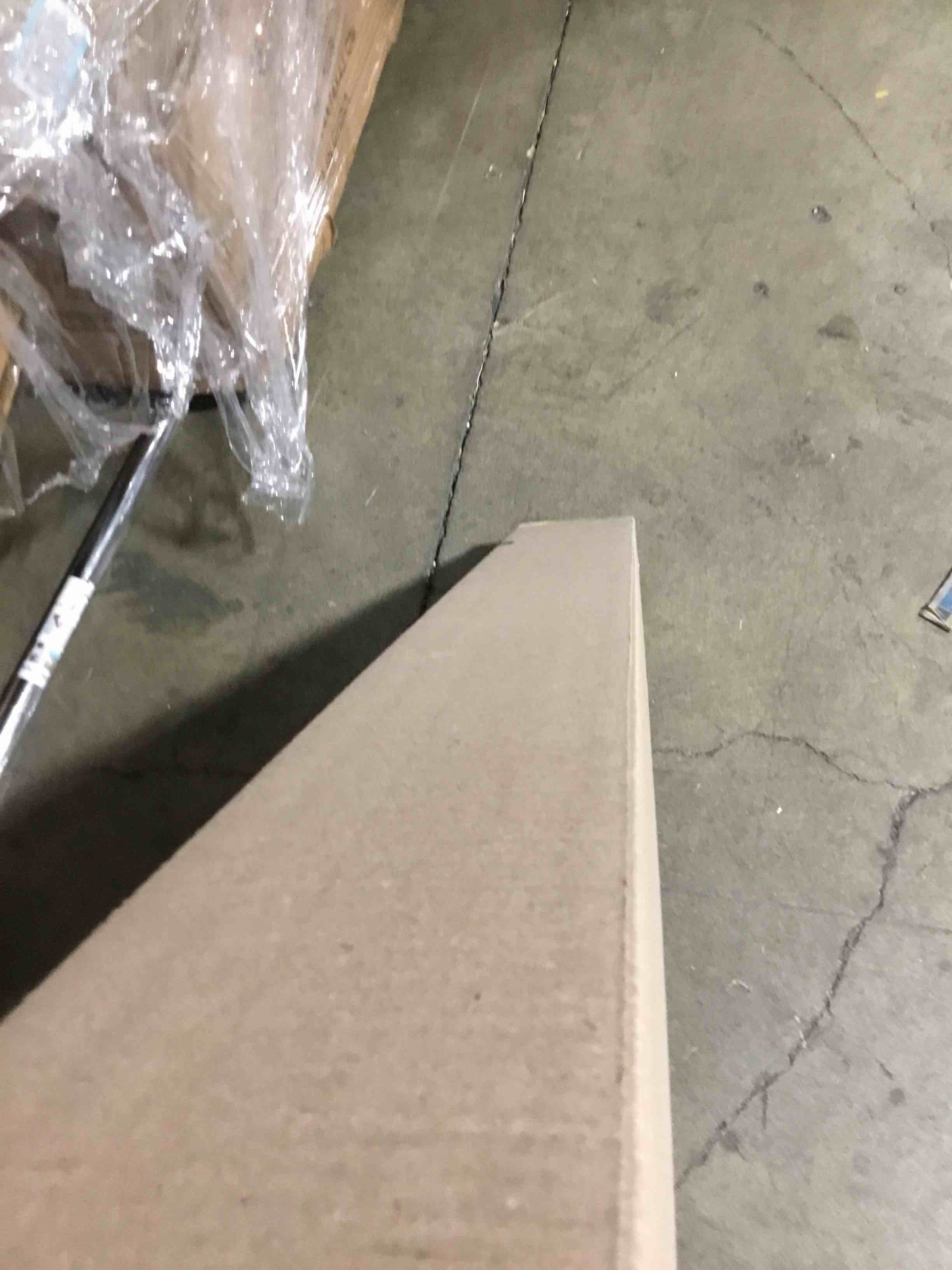 https://s3.amazonaws.com/lotting-images-prod/bidfta/ORG6512738_1721662207310.jpeg
