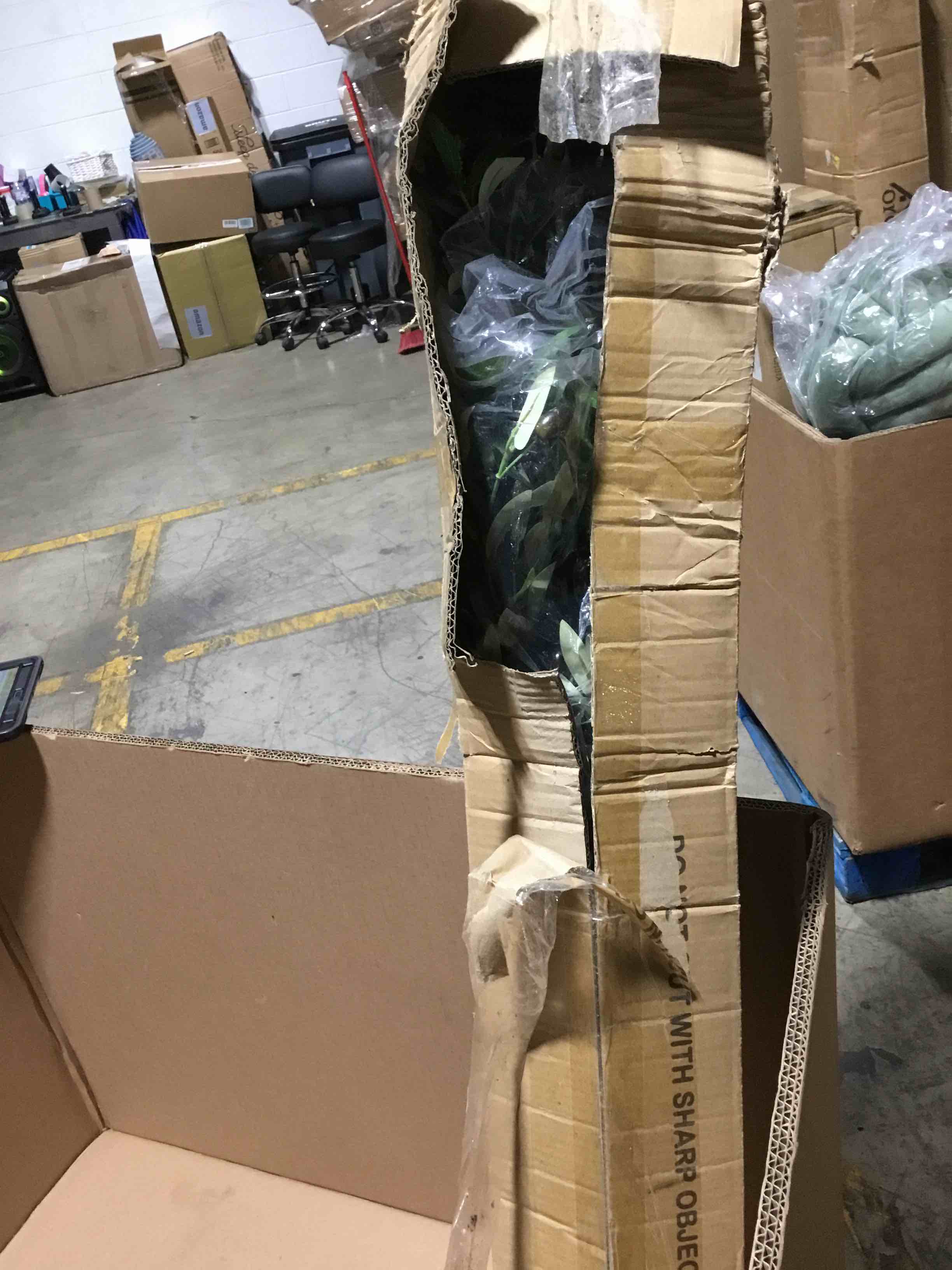 https://s3.amazonaws.com/lotting-images-prod/bidfta/ORG6513249_1722517297976.jpeg