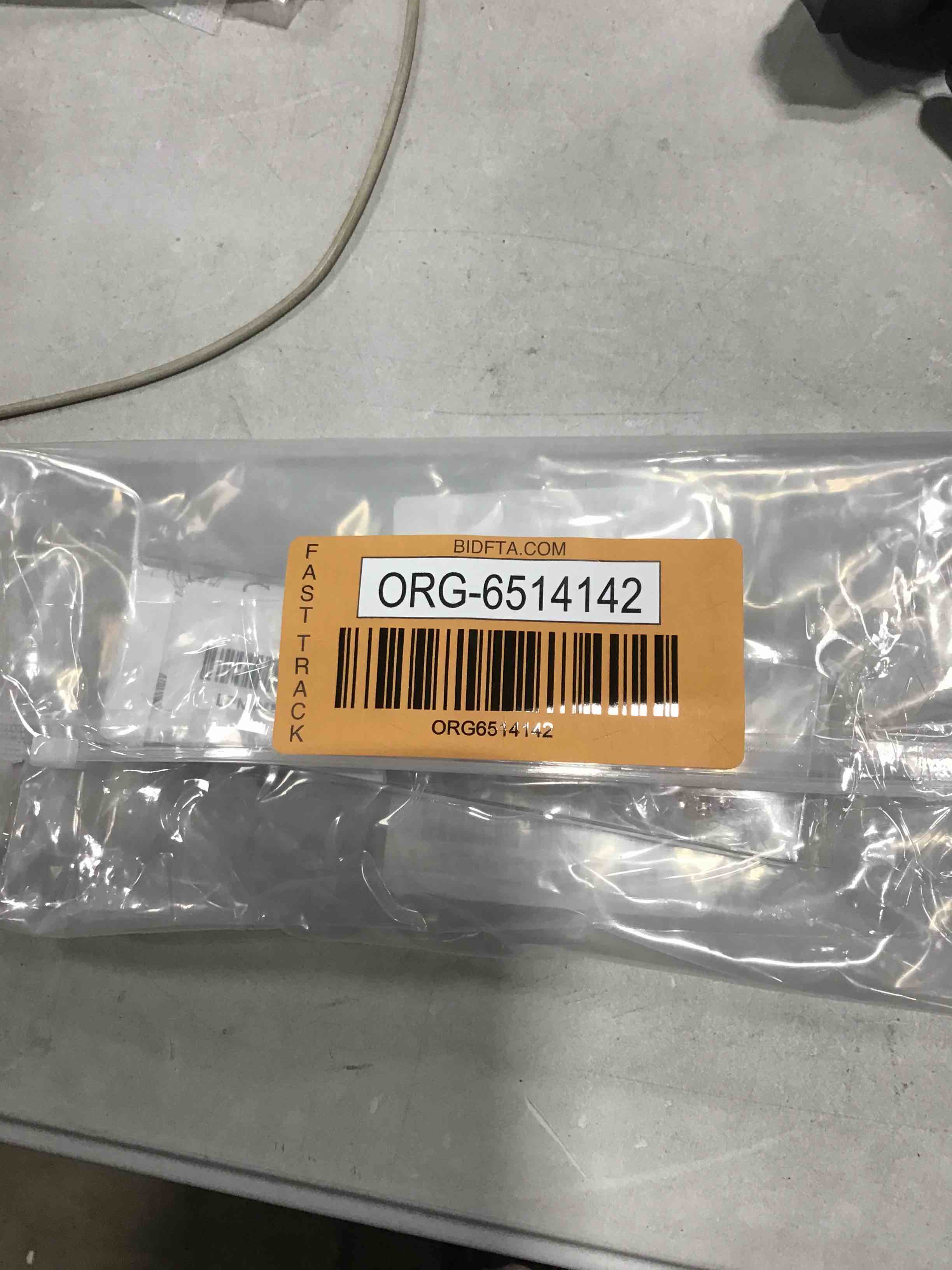 https://s3.amazonaws.com/lotting-images-prod/bidfta/ORG6514142_1724442745849.jpeg