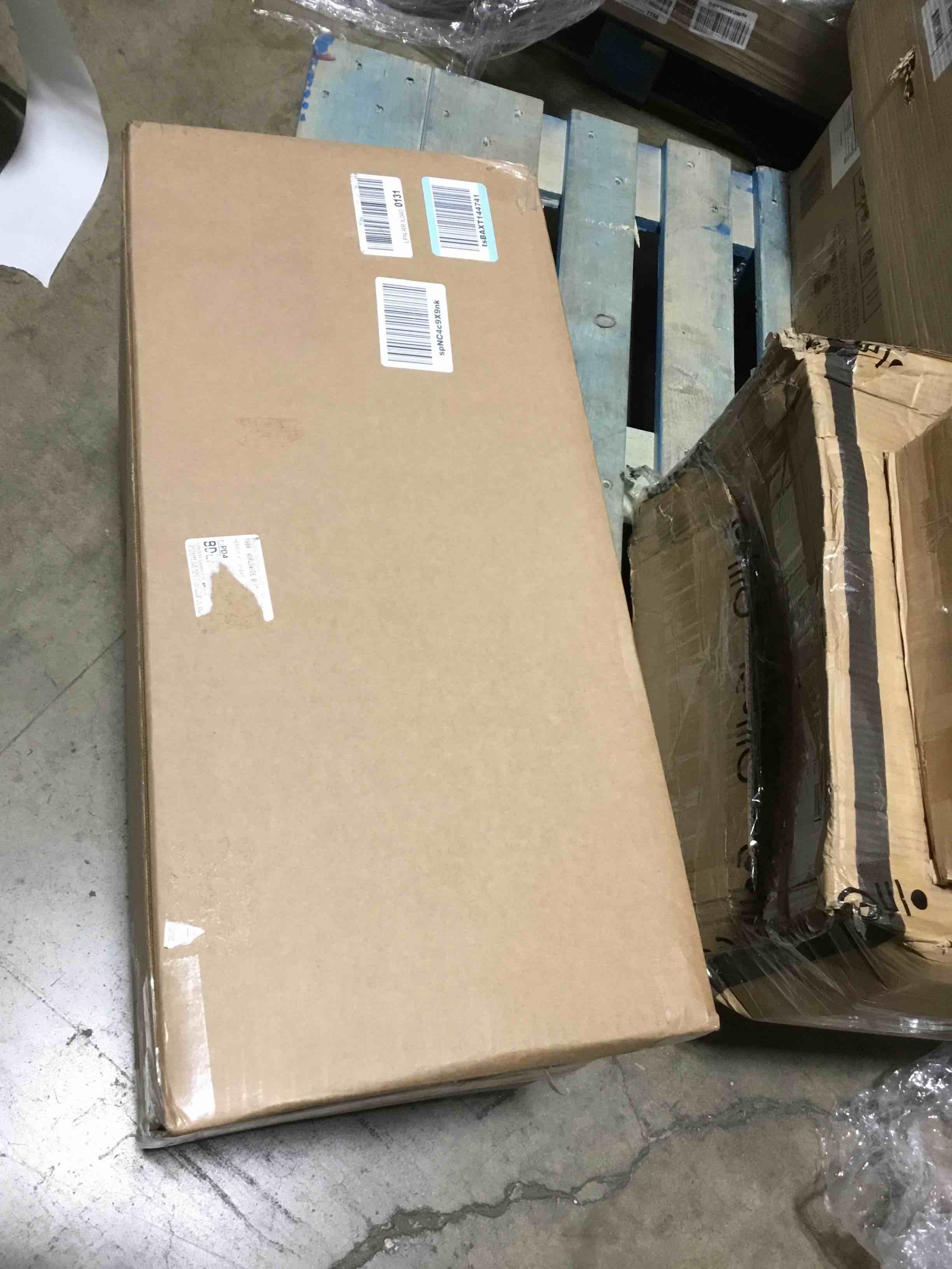 https://s3.amazonaws.com/lotting-images-prod/bidfta/ORG6516788_1723907757807.jpeg