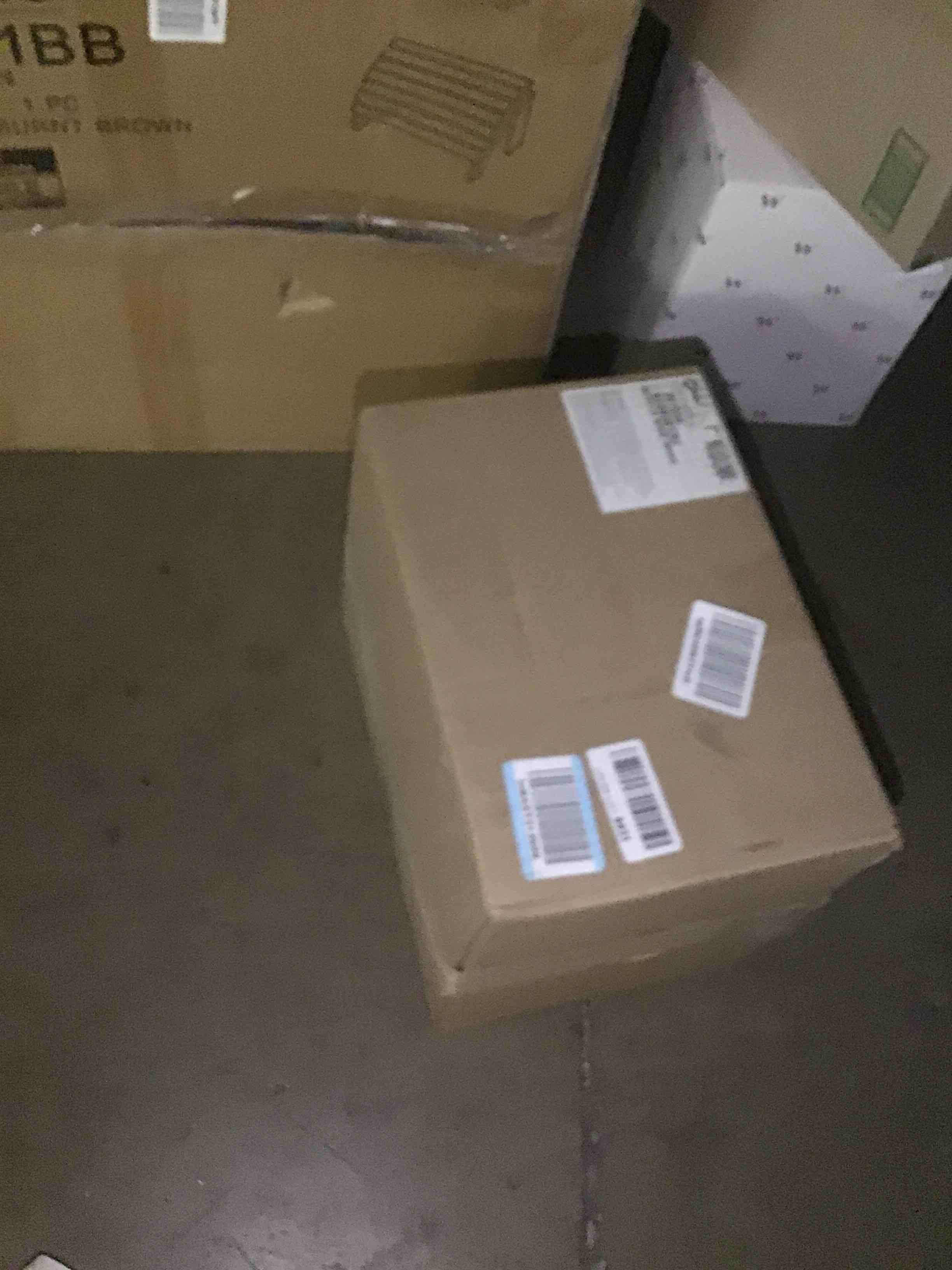https://s3.amazonaws.com/lotting-images-prod/bidfta/ORG6520459_1719613637220.jpeg