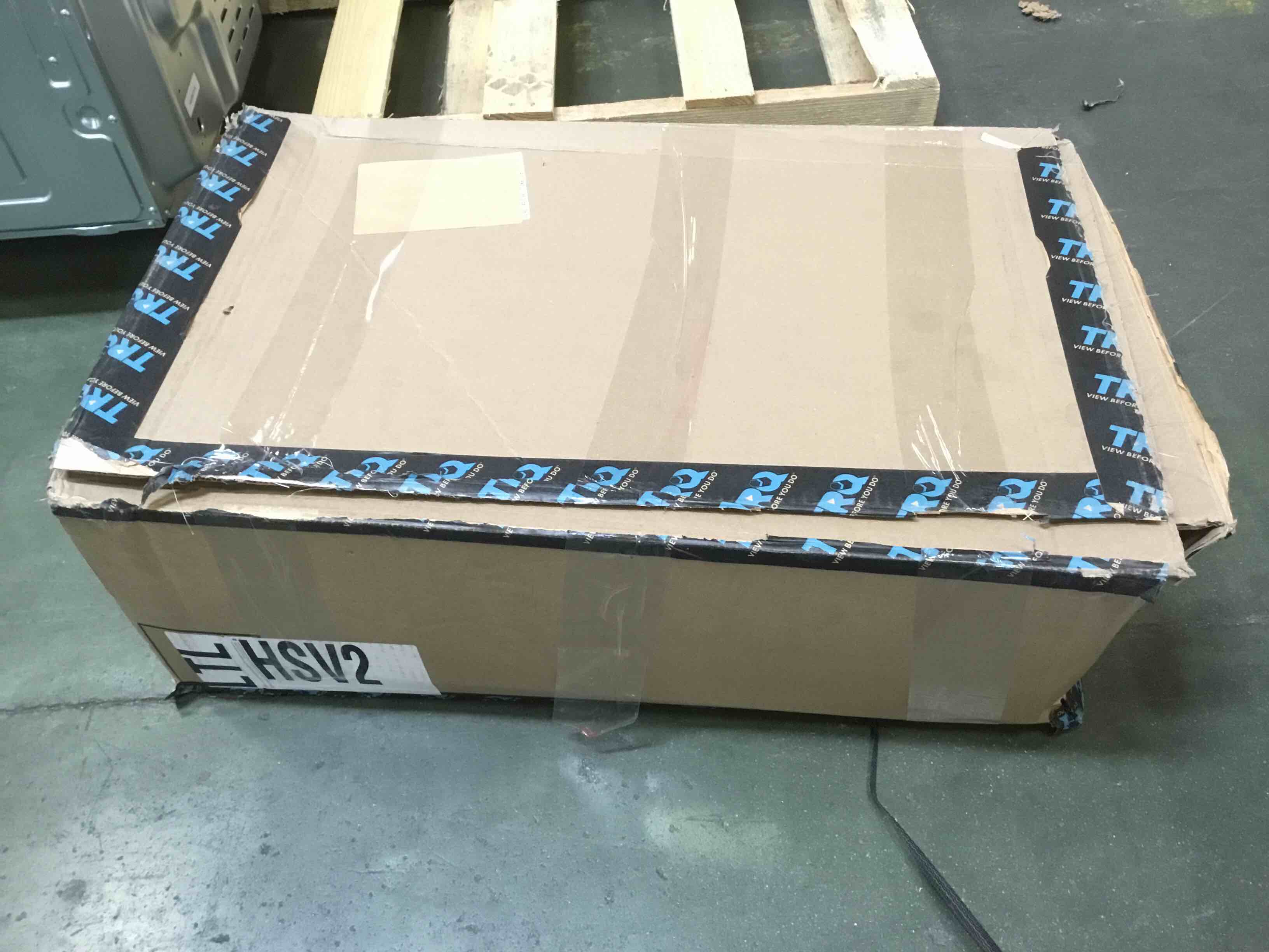 https://s3.amazonaws.com/lotting-images-prod/bidfta/ORG6525124_1719585935116.jpeg