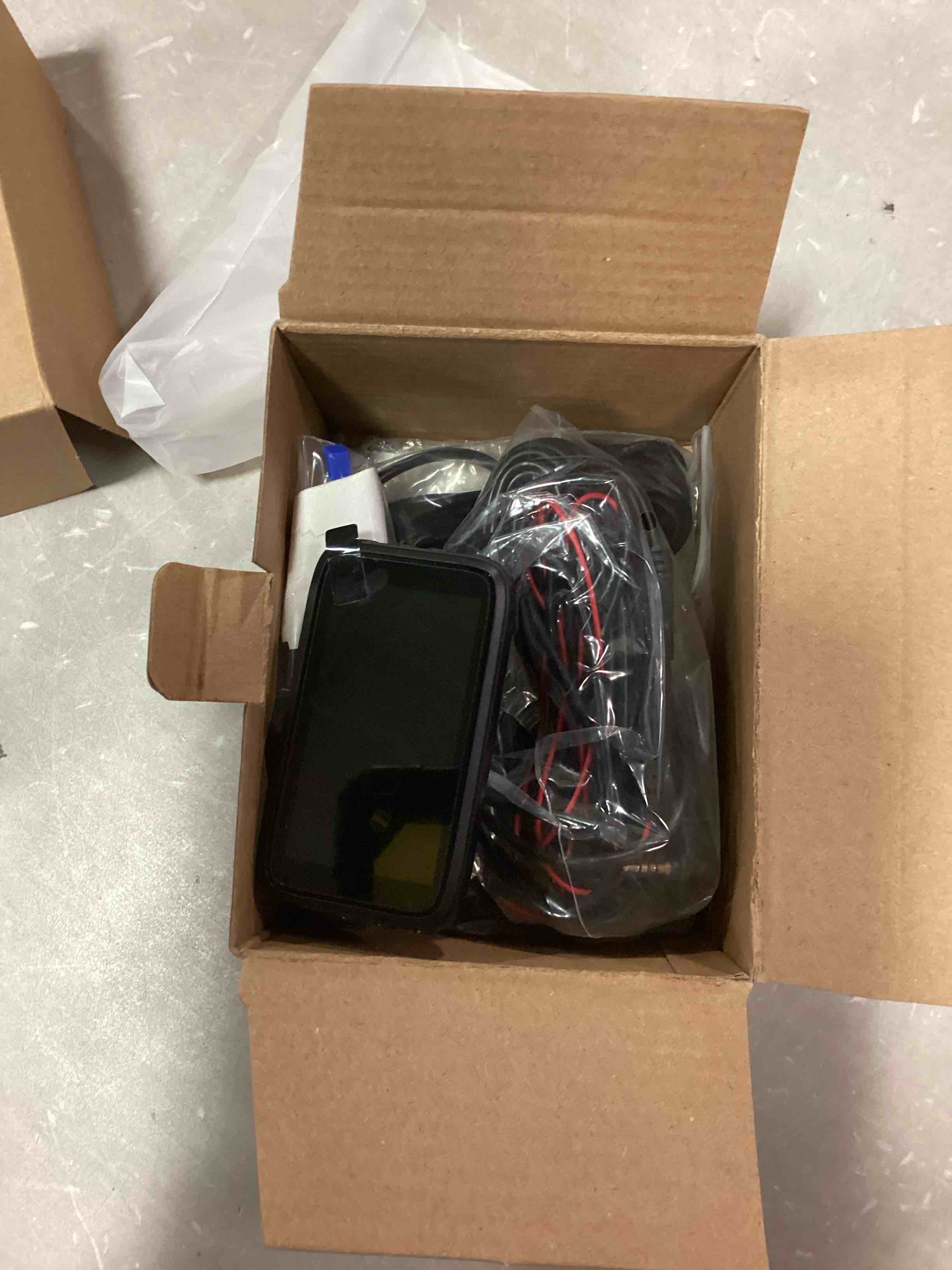 https://s3.amazonaws.com/lotting-images-prod/bidfta/ORG6525503_1718545321502.jpeg