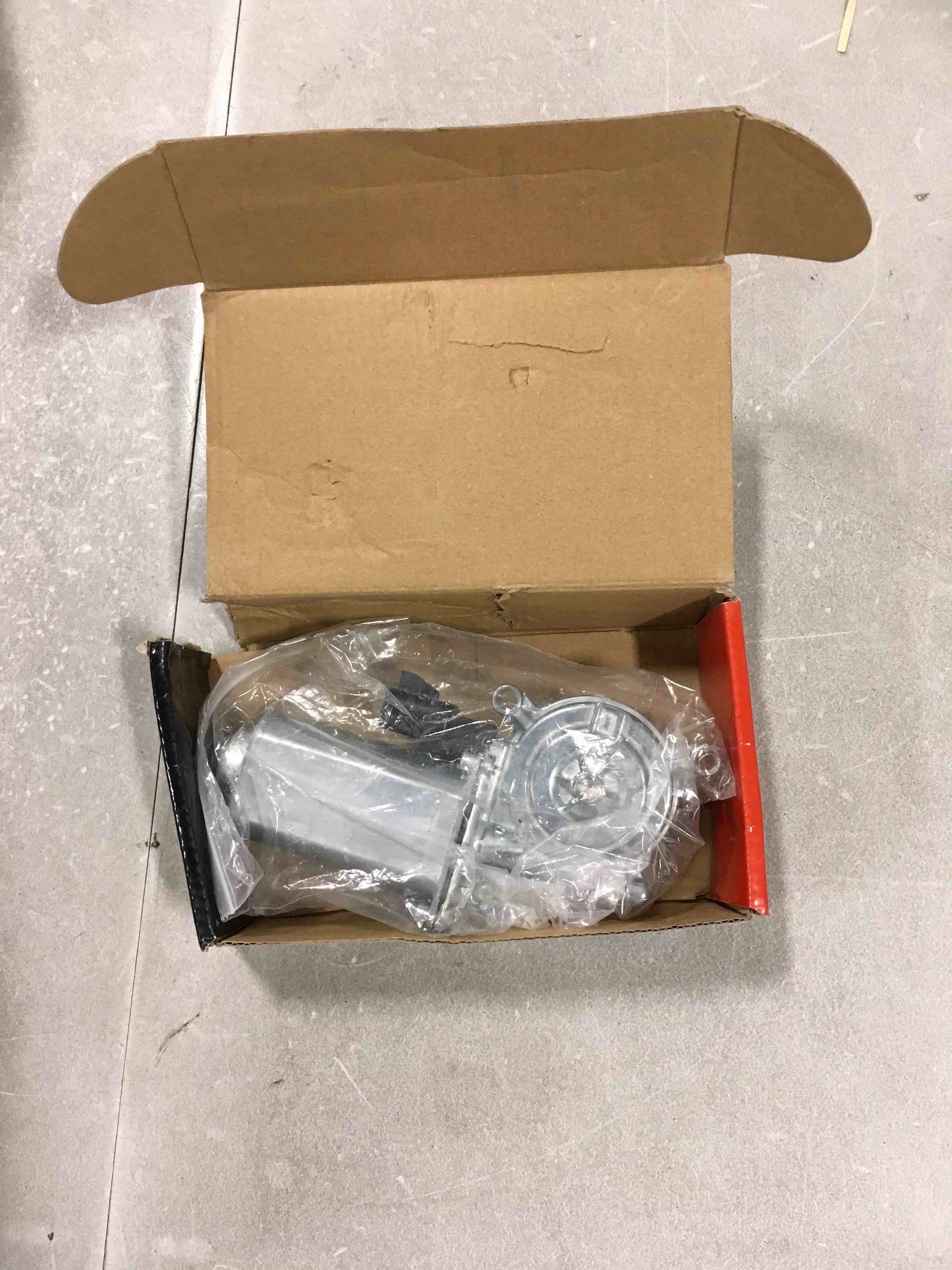 https://s3.amazonaws.com/lotting-images-prod/bidfta/ORG6527763_1718771356725.jpeg