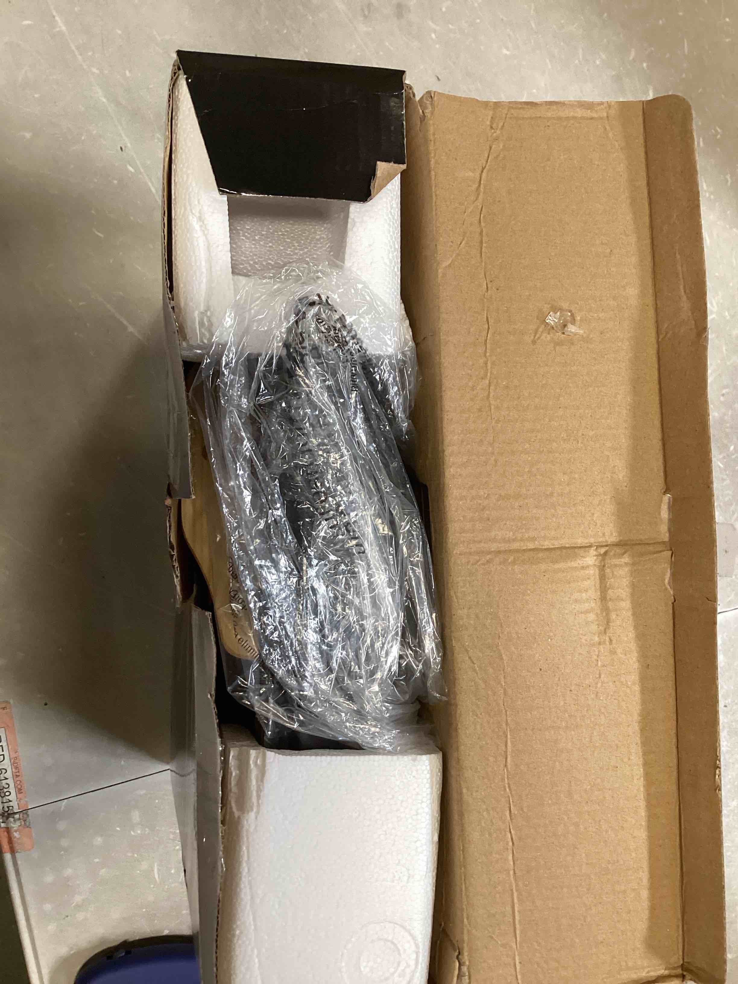 https://s3.amazonaws.com/lotting-images-prod/bidfta/ORG6528622_1718644145750.jpeg