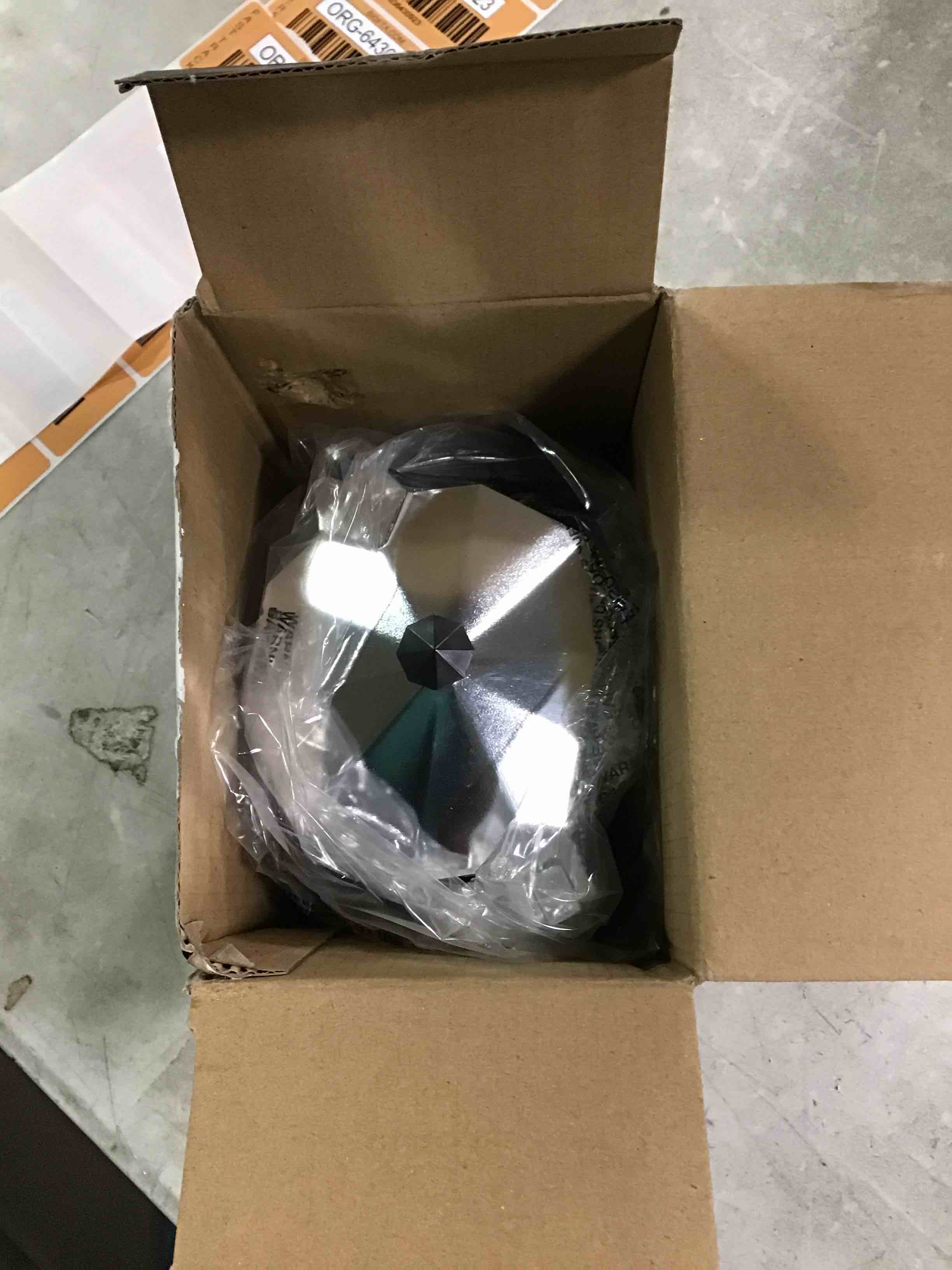 https://s3.amazonaws.com/lotting-images-prod/bidfta/ORG6529253_1719404882919.jpeg