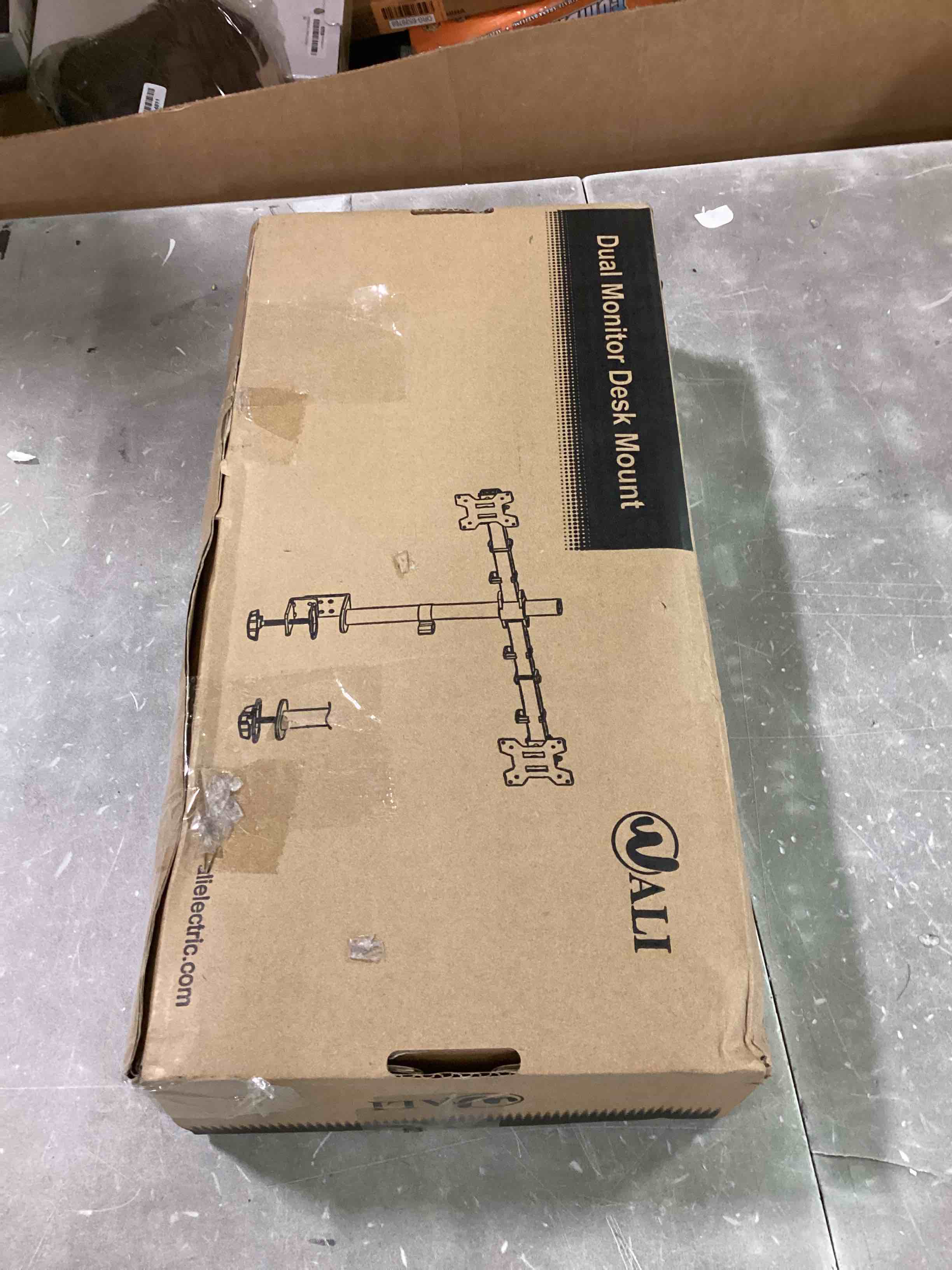 https://s3.amazonaws.com/lotting-images-prod/bidfta/ORG6529757_1719509352551.jpeg
