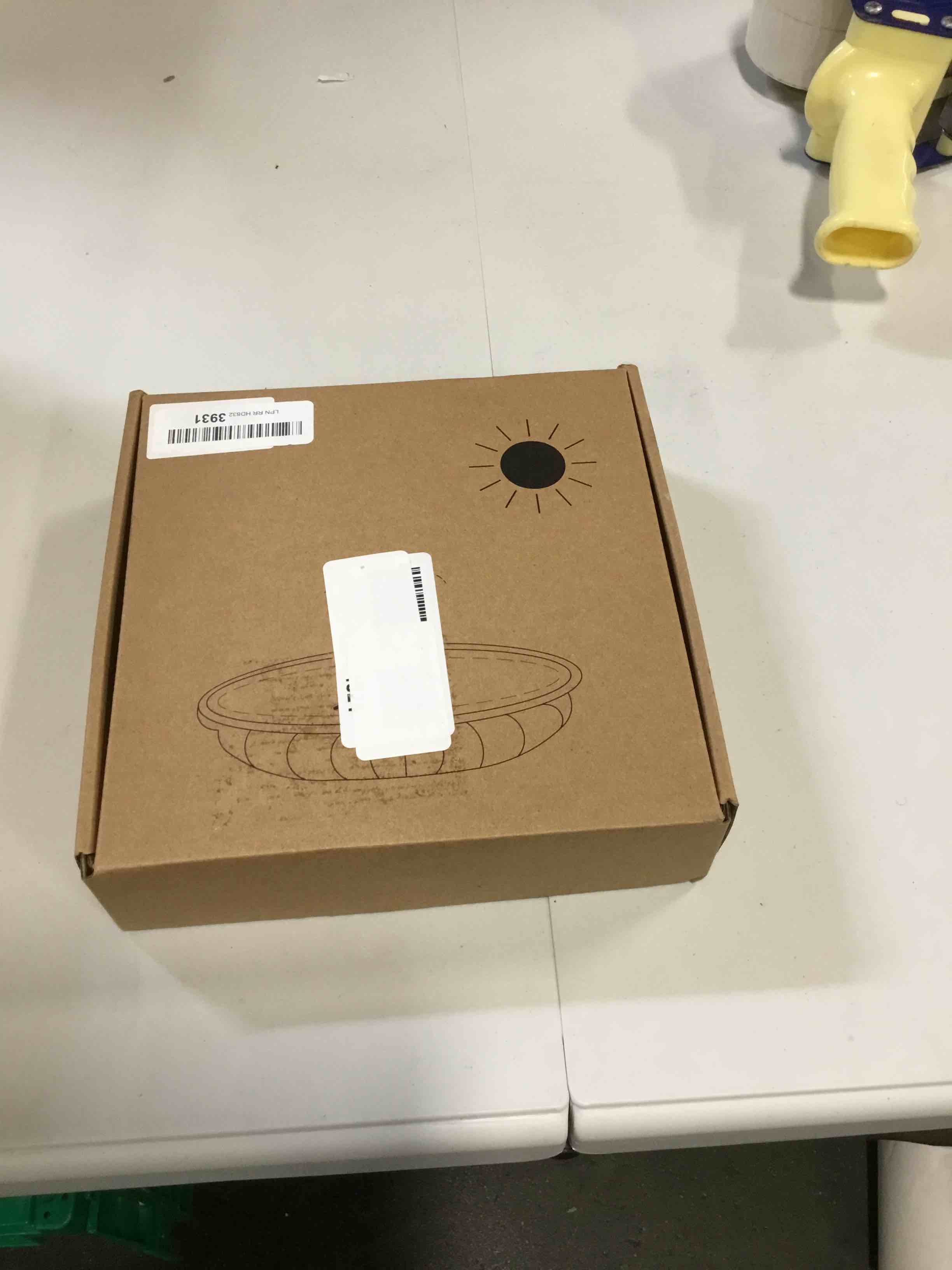 https://s3.amazonaws.com/lotting-images-prod/bidfta/ORG6530037_1718653790760.jpeg