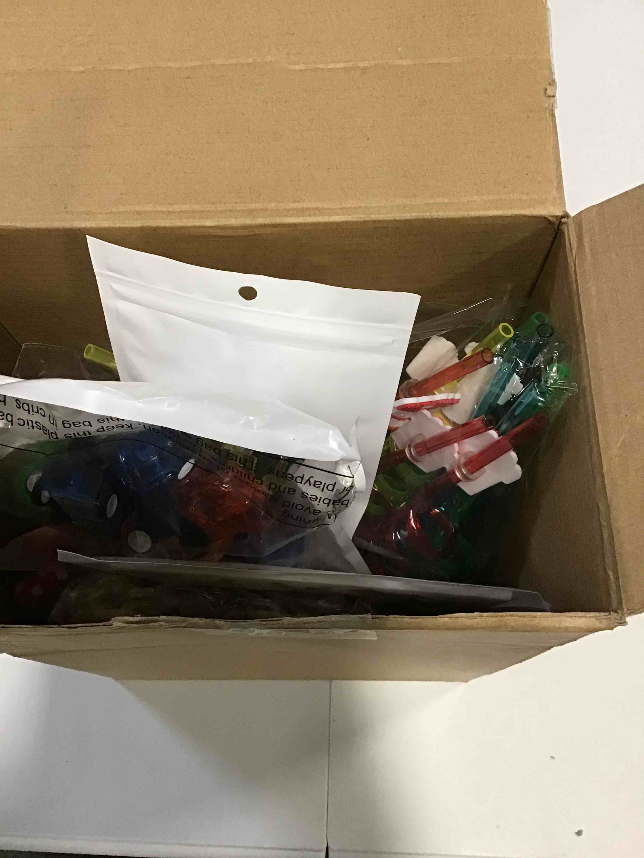 https://s3.amazonaws.com/lotting-images-prod/bidfta/ORG6530055_1718715578140.jpeg