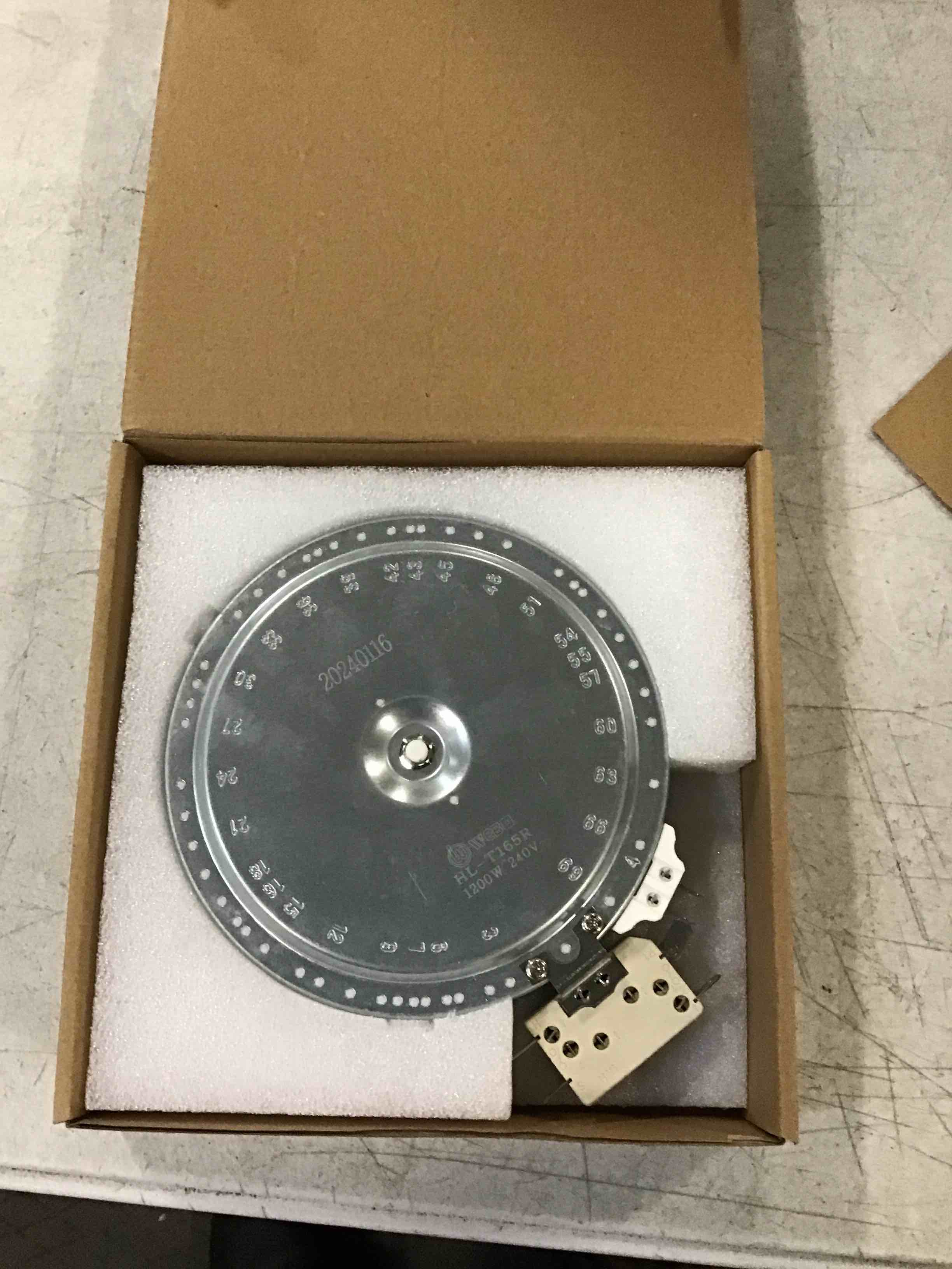 https://s3.amazonaws.com/lotting-images-prod/bidfta/ORG6530179_1718805460992.jpeg