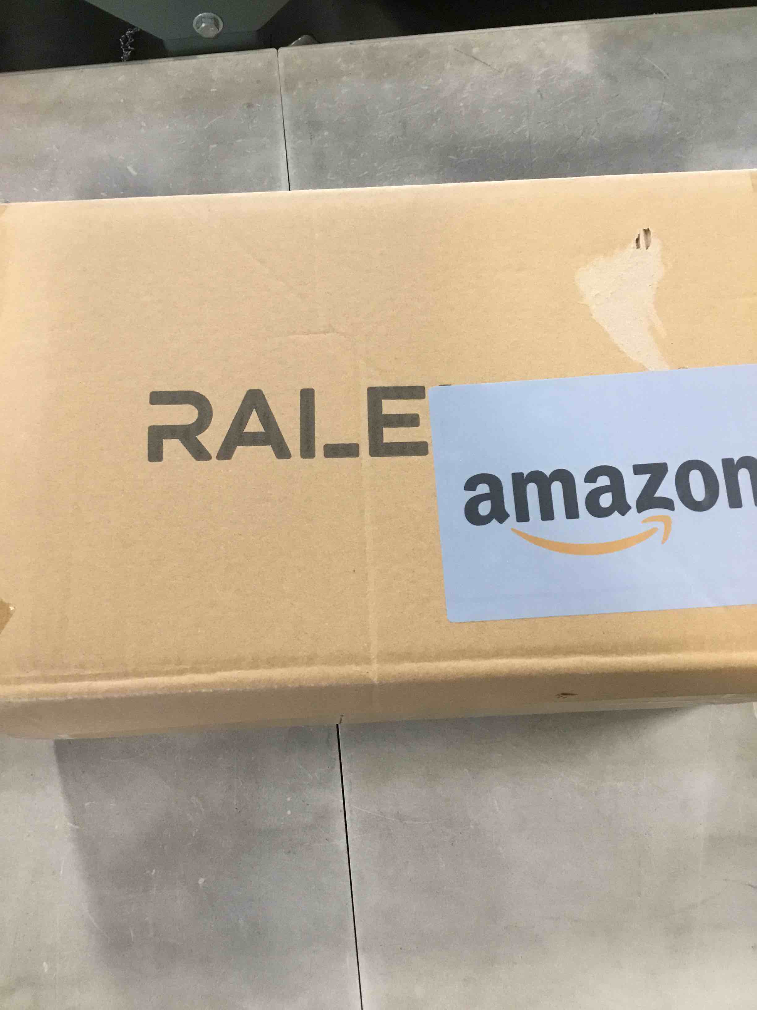 https://s3.amazonaws.com/lotting-images-prod/bidfta/ORG6534325_1718807553329.jpeg