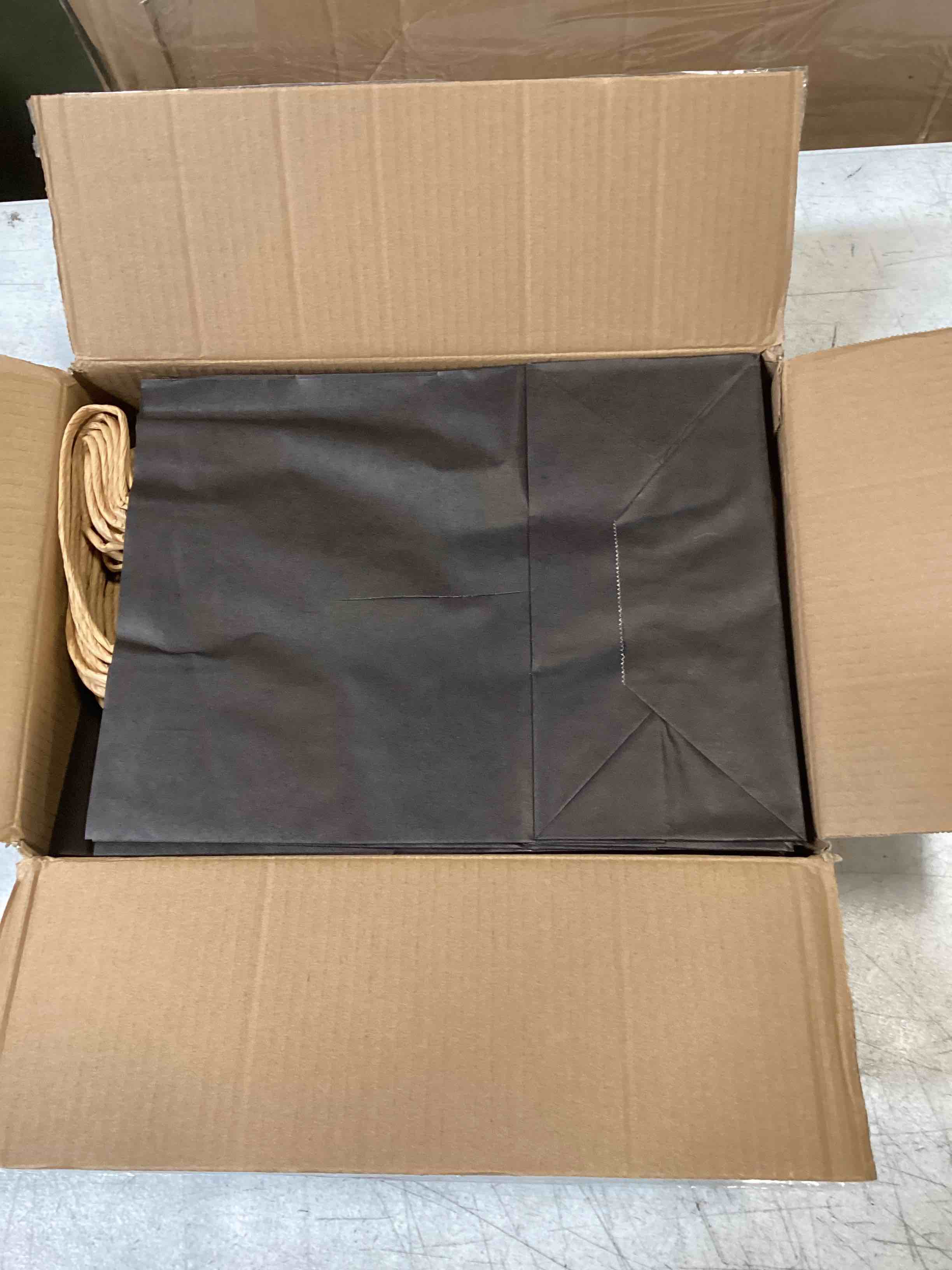 https://s3.amazonaws.com/lotting-images-prod/bidfta/ORG6536292_1716655196048.jpeg