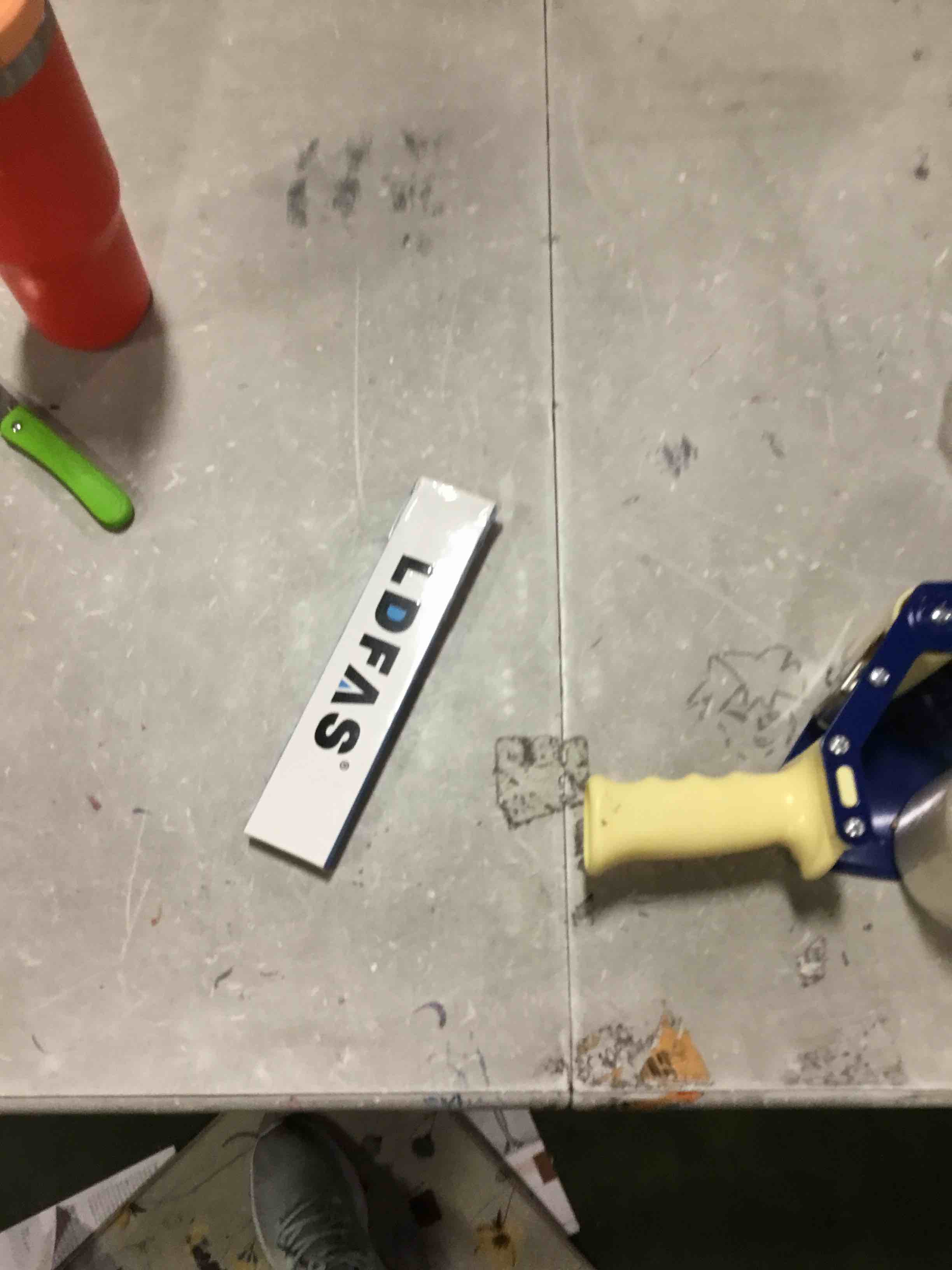 https://s3.amazonaws.com/lotting-images-prod/bidfta/ORG6536608_1716994078961.jpeg