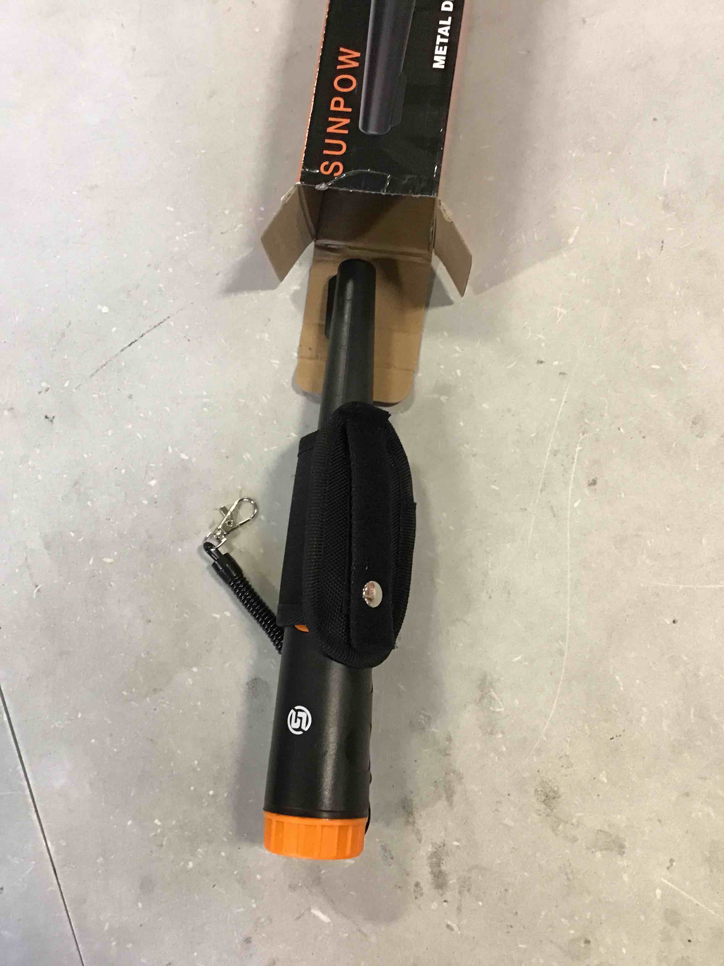 https://s3.amazonaws.com/lotting-images-prod/bidfta/ORG6542153_1717255730986.jpeg