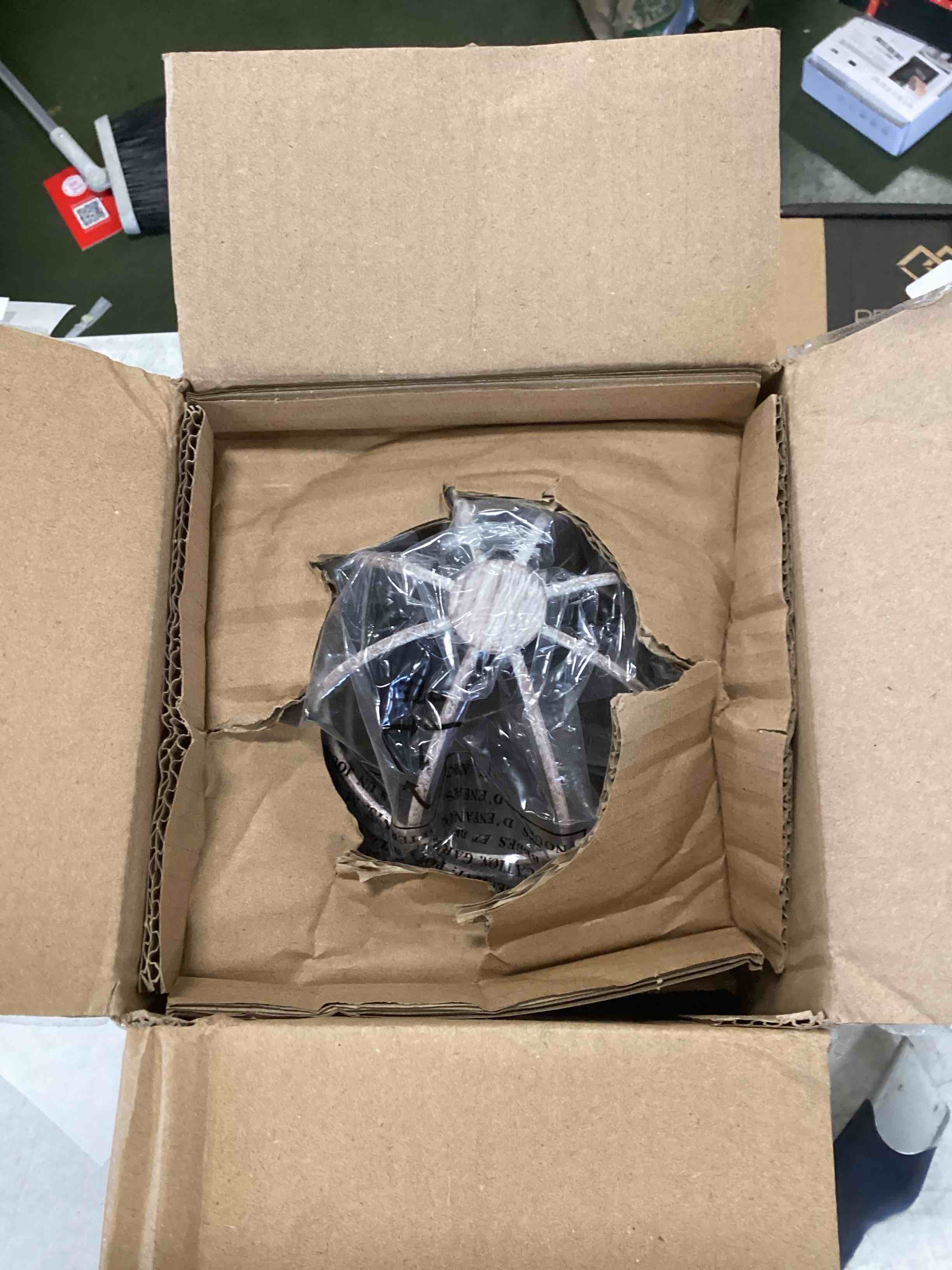 https://s3.amazonaws.com/lotting-images-prod/bidfta/ORG6544993_1716914909382.jpeg