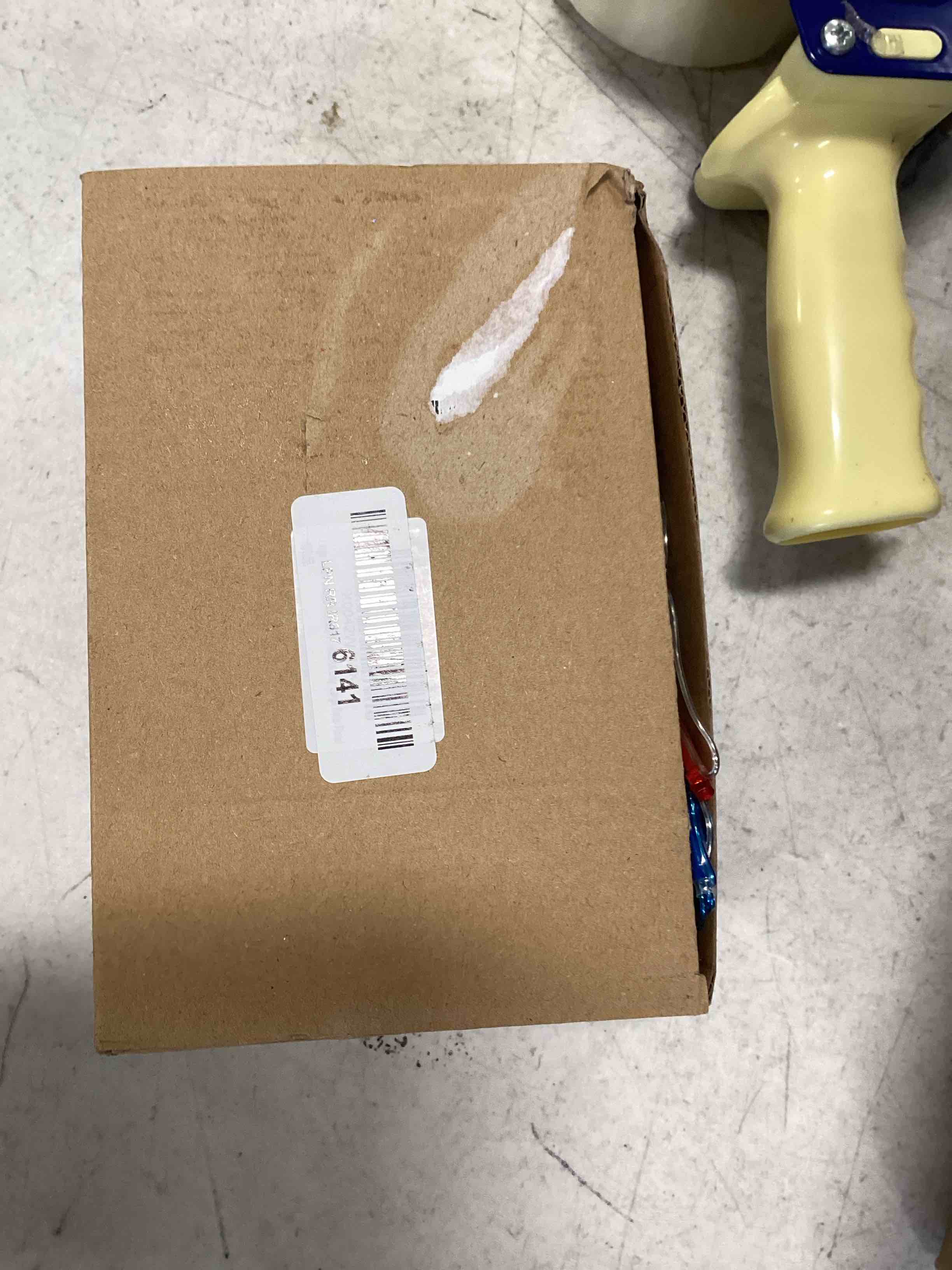 https://s3.amazonaws.com/lotting-images-prod/bidfta/ORG6546041_1717262751091.jpeg