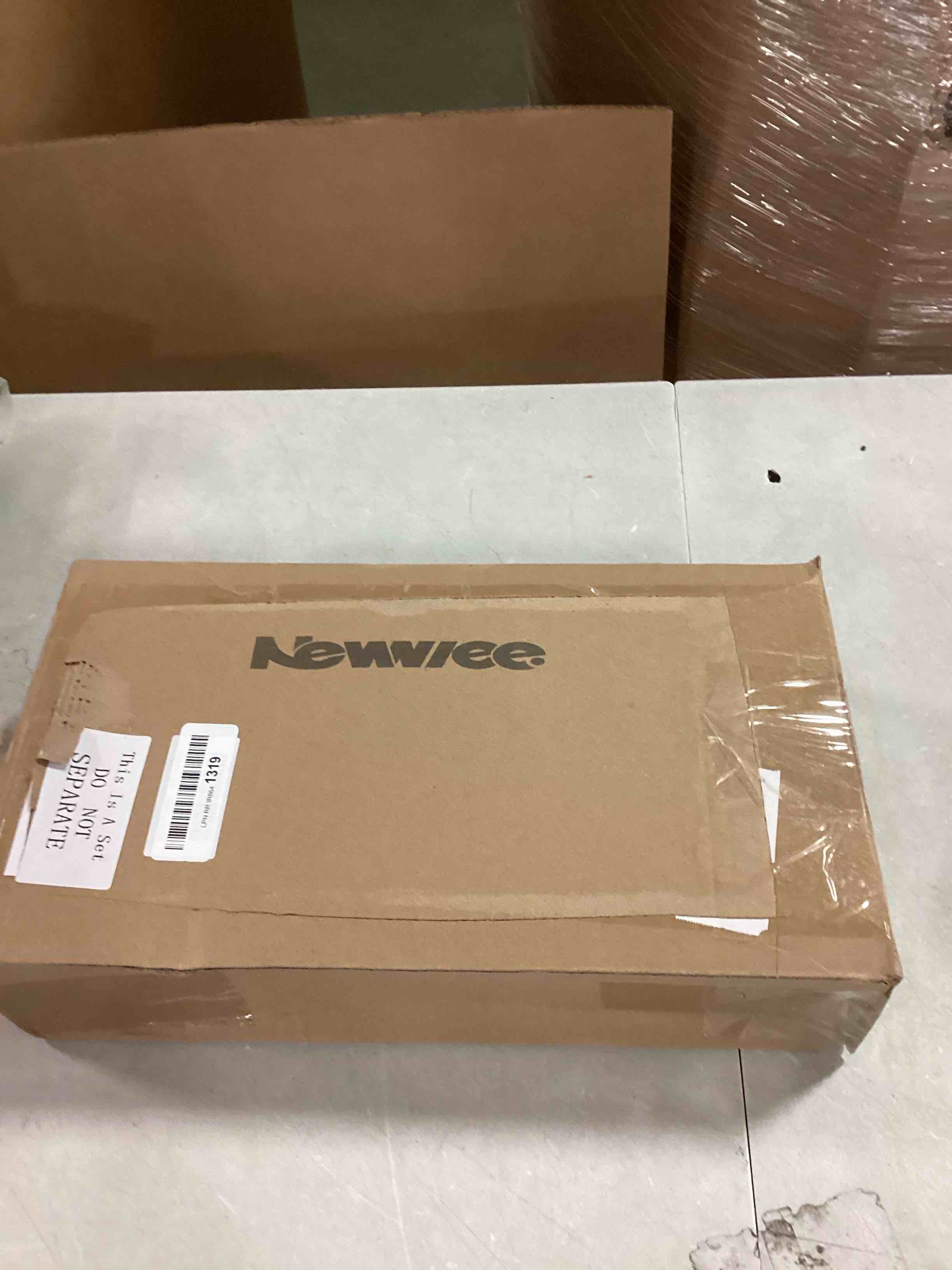 https://s3.amazonaws.com/lotting-images-prod/bidfta/ORG6546750_1717182939318.jpeg