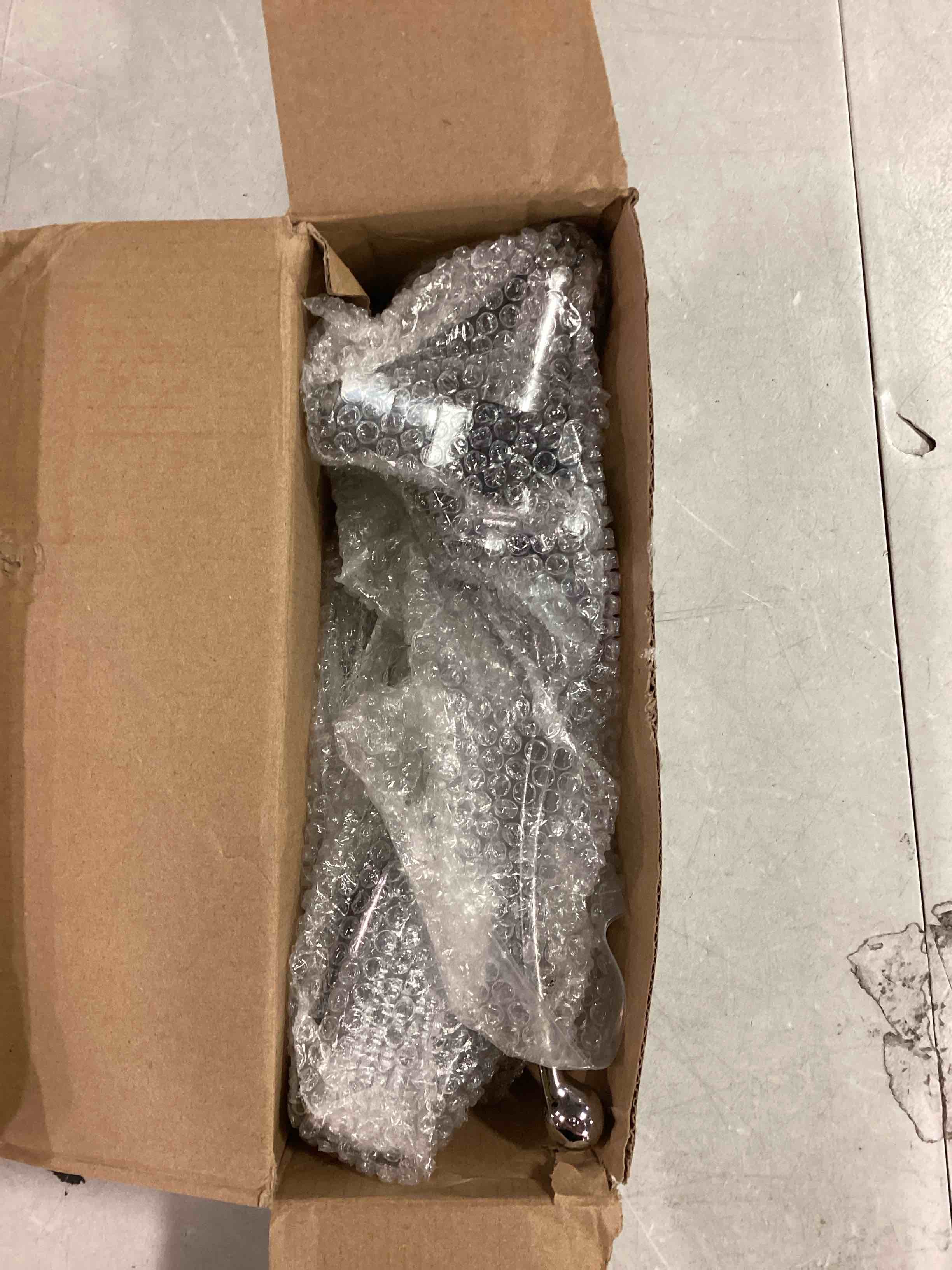 https://s3.amazonaws.com/lotting-images-prod/bidfta/ORG6547412_1717675534549.jpeg