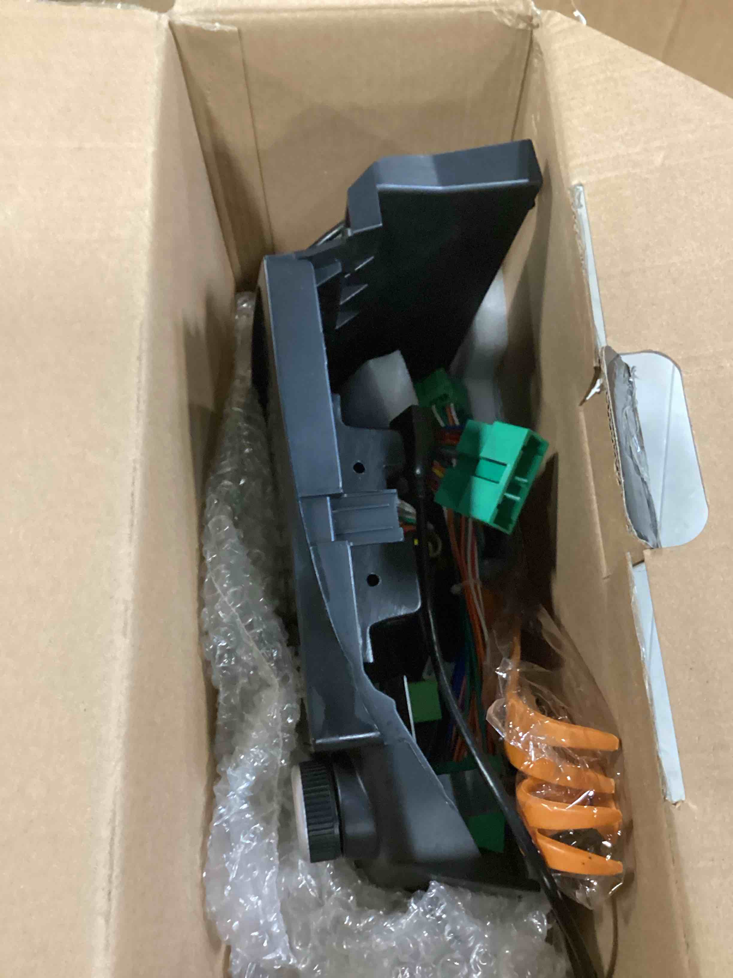 https://s3.amazonaws.com/lotting-images-prod/bidfta/ORG6548241_1717699940913.jpeg