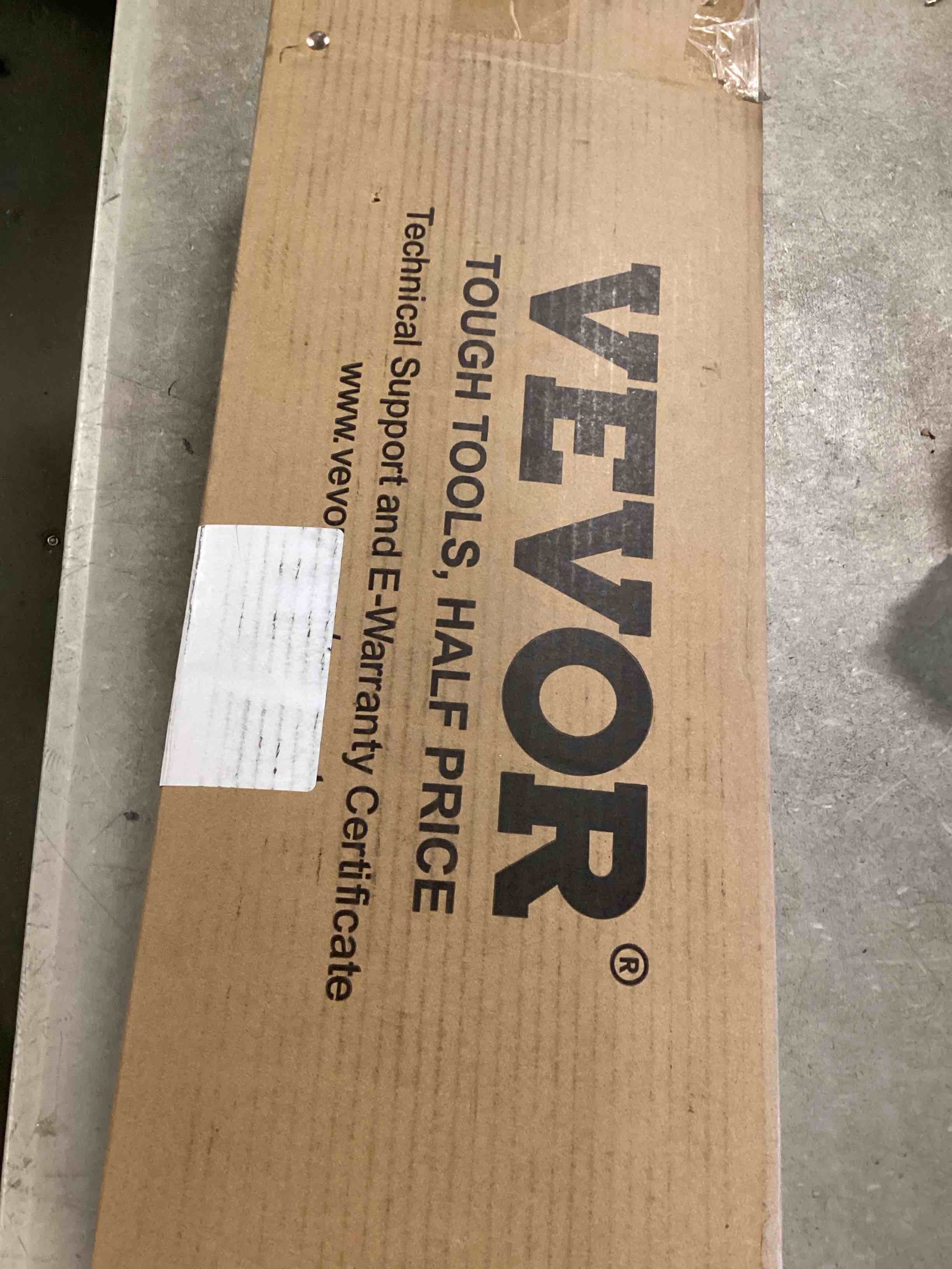 https://s3.amazonaws.com/lotting-images-prod/bidfta/ORG6548343_1717765307734.jpeg