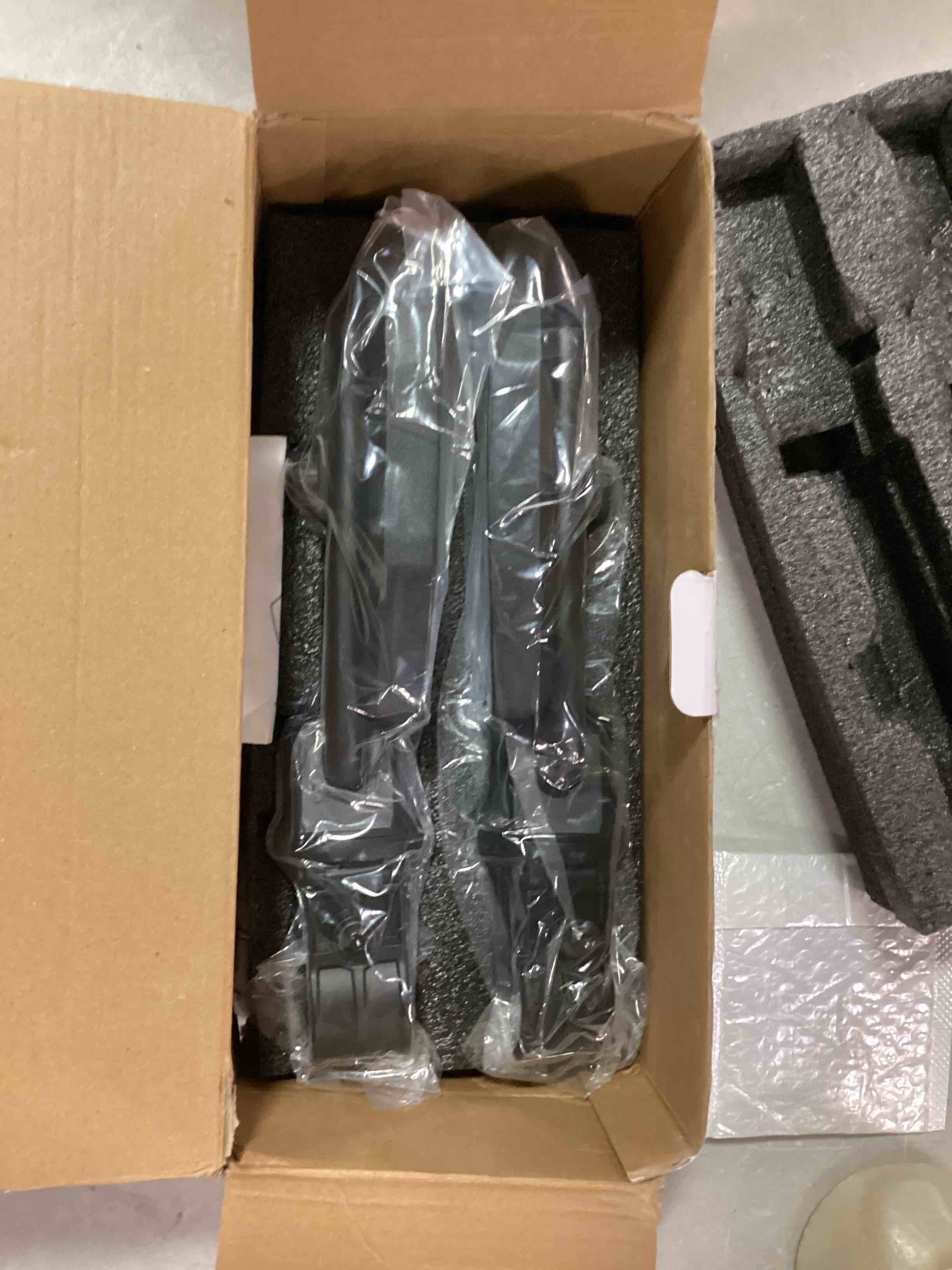 https://s3.amazonaws.com/lotting-images-prod/bidfta/ORG6549566_1717605943003.jpeg