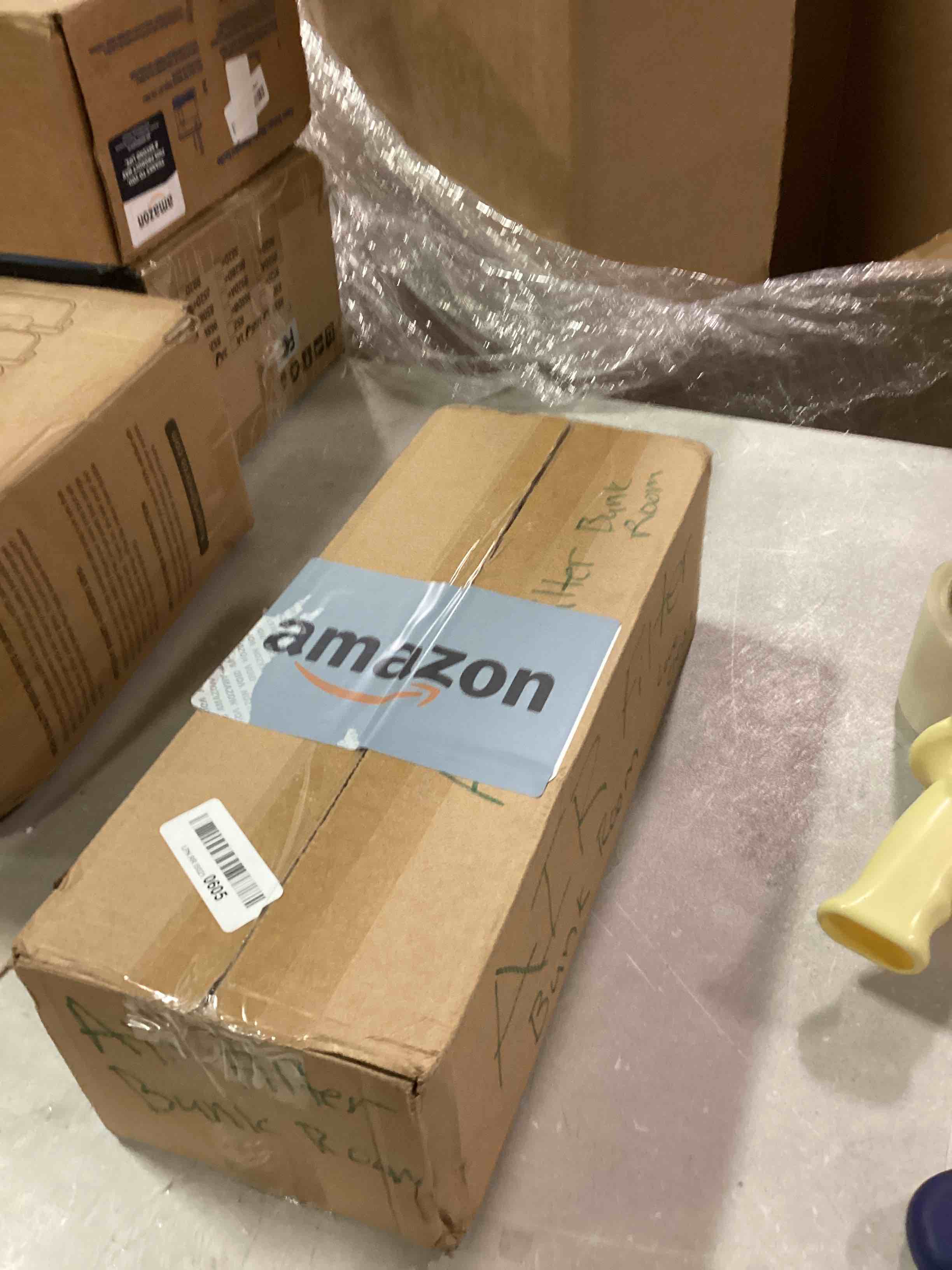 https://s3.amazonaws.com/lotting-images-prod/bidfta/ORG6549575_1717606781611.jpeg