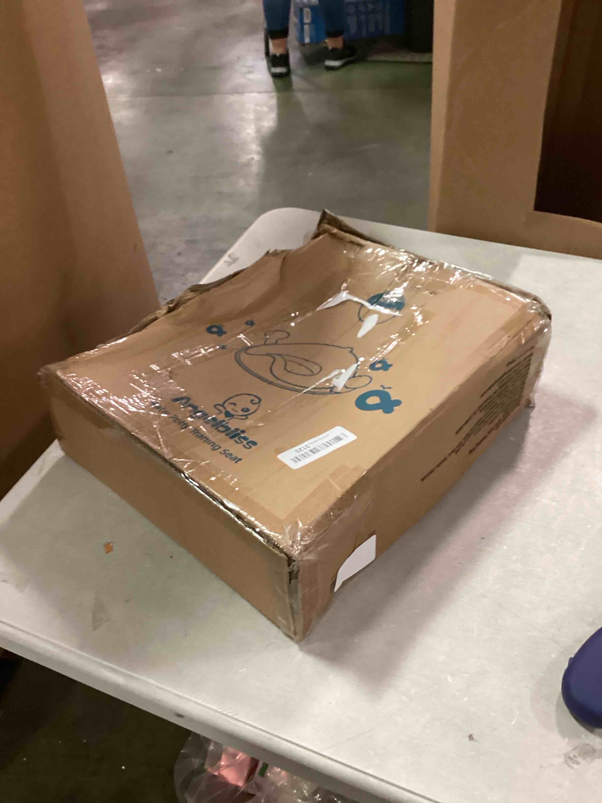 https://s3.amazonaws.com/lotting-images-prod/bidfta/ORG6550734_1718111830732.jpeg
