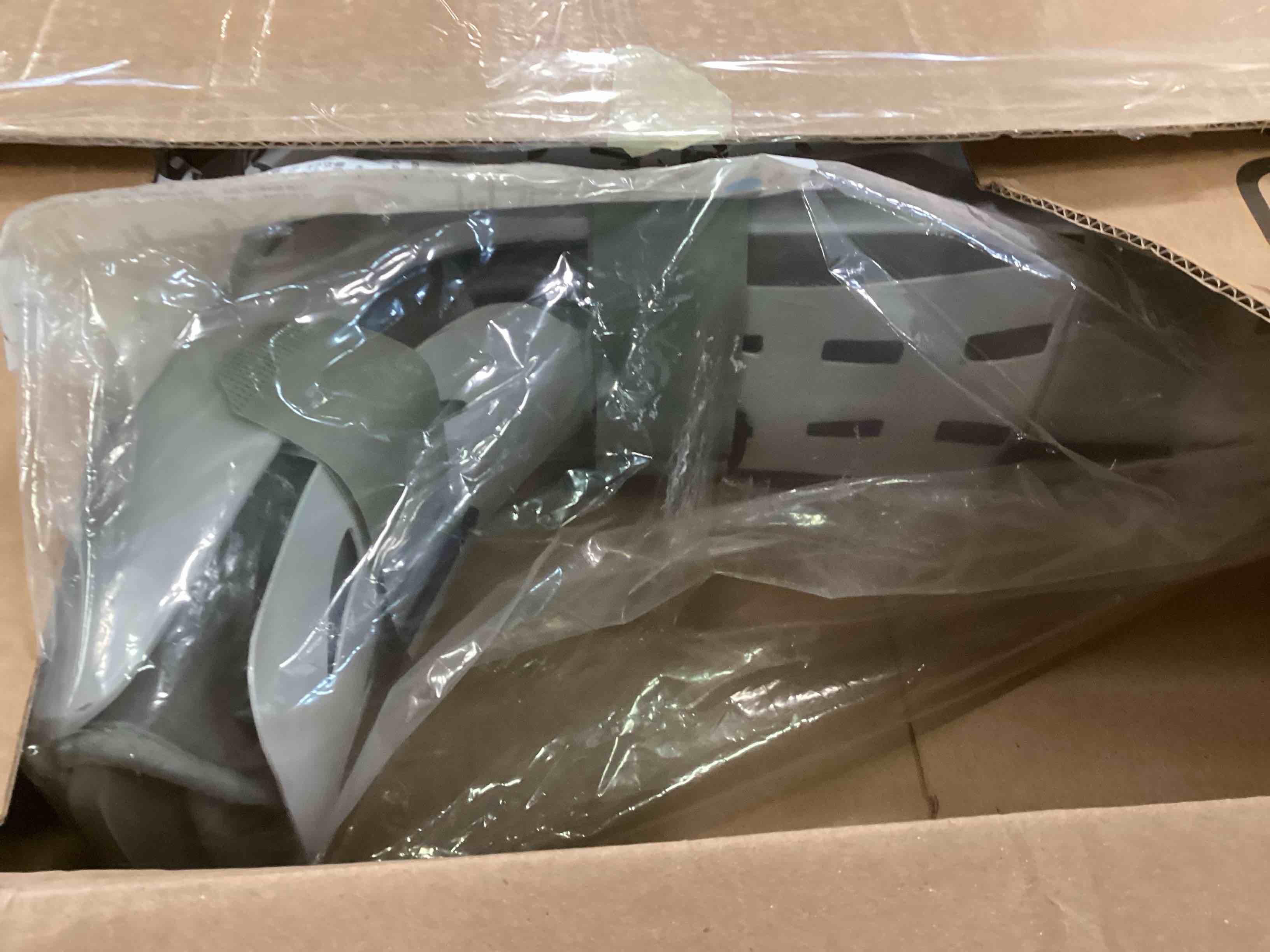 https://s3.amazonaws.com/lotting-images-prod/bidfta/ORG6552125_1717702131003.jpeg