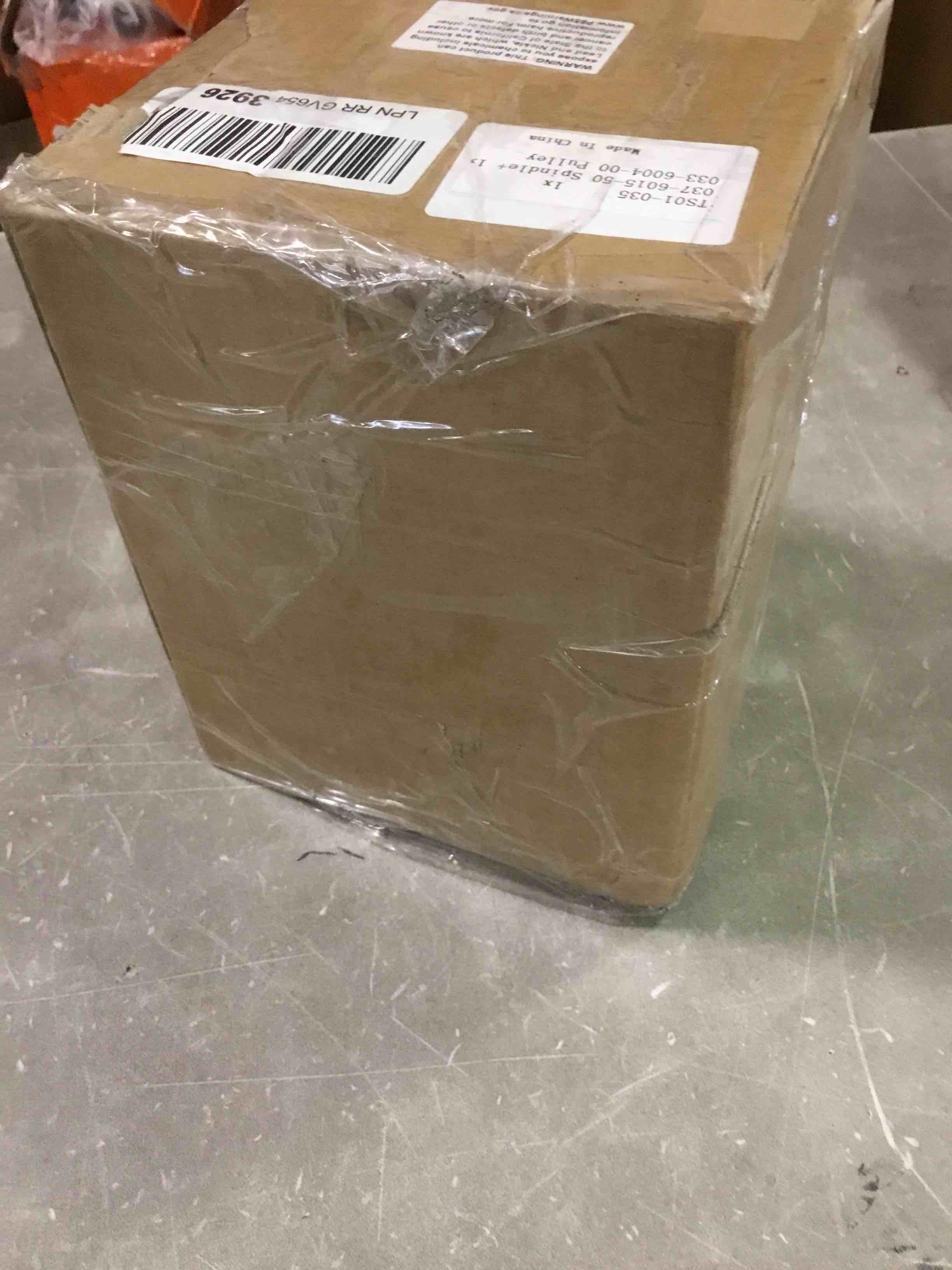 Belleone 187292 Spindle Assembly with 195945 Pulley, Fit for Hu sqvarna/Craftsman 42" 46" 48" 54" Mower Deck, Mandrel Spindle Replace 587819701 532187281 532192870, Pulley 195945 197473, 1 Pack