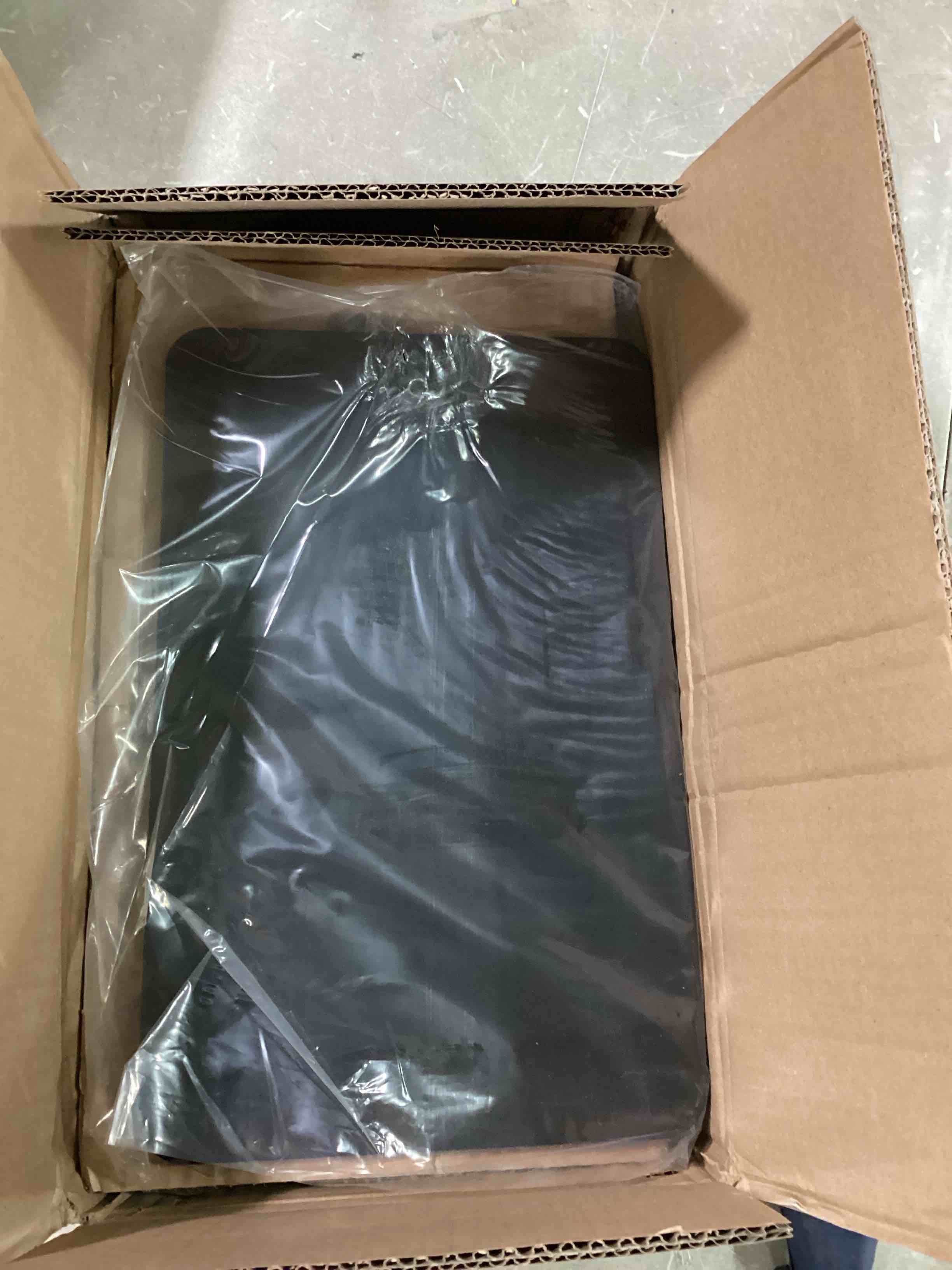 https://s3.amazonaws.com/lotting-images-prod/bidfta/ORG6553749_1718901601676.jpeg