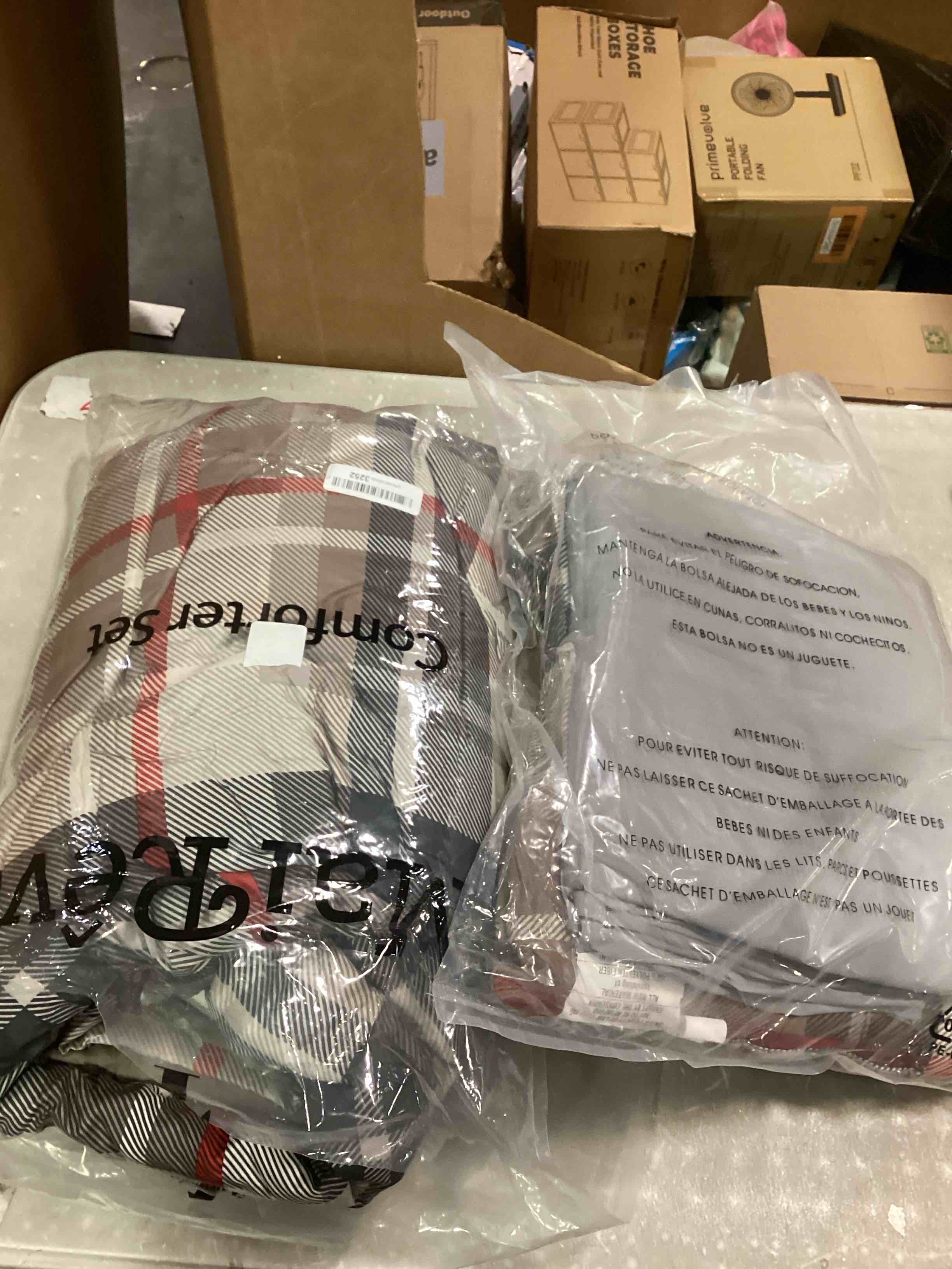 https://s3.amazonaws.com/lotting-images-prod/bidfta/ORG6555163_1718289681202.jpeg